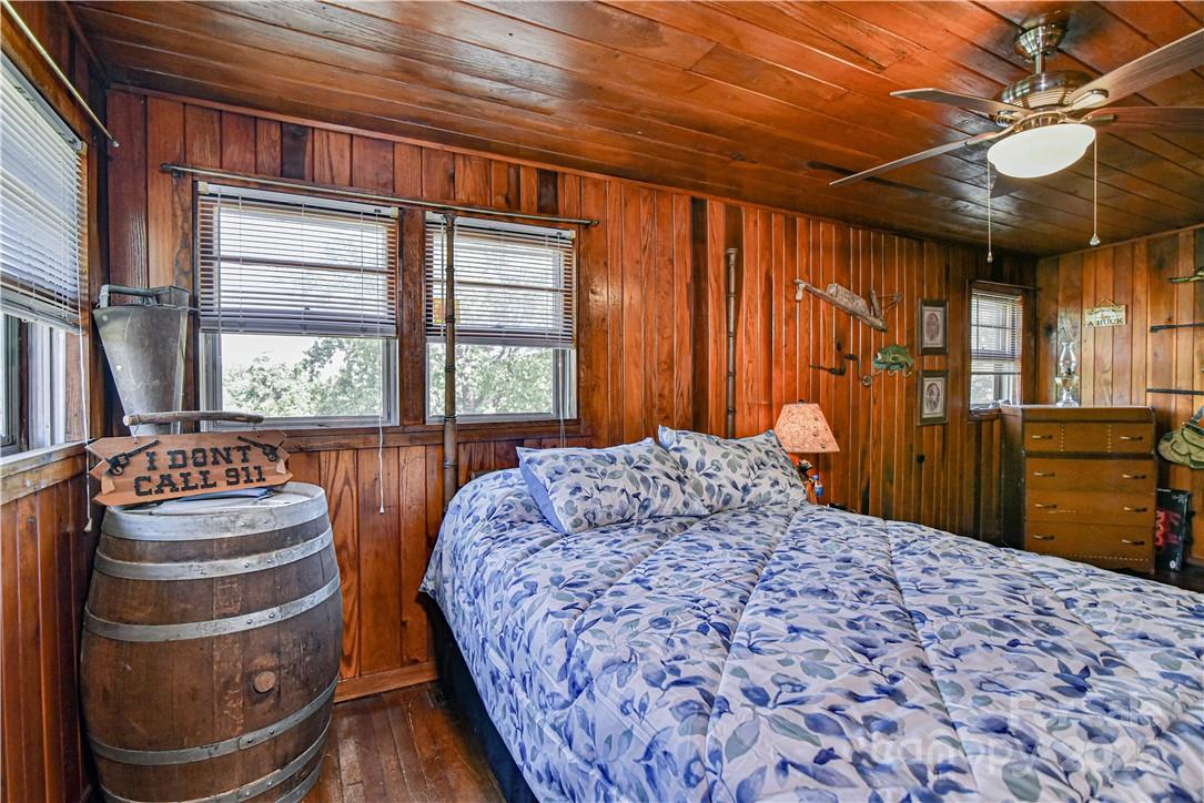 415 Weaverville Road — Asheville