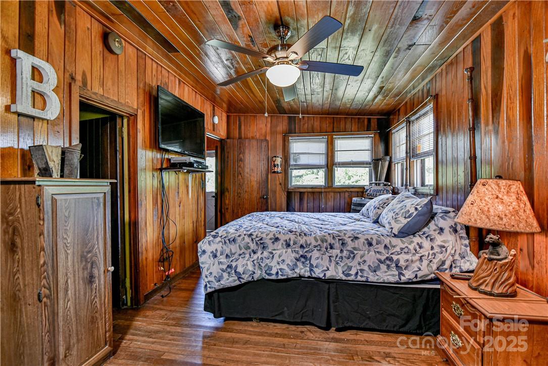 415 Weaverville Road — Asheville