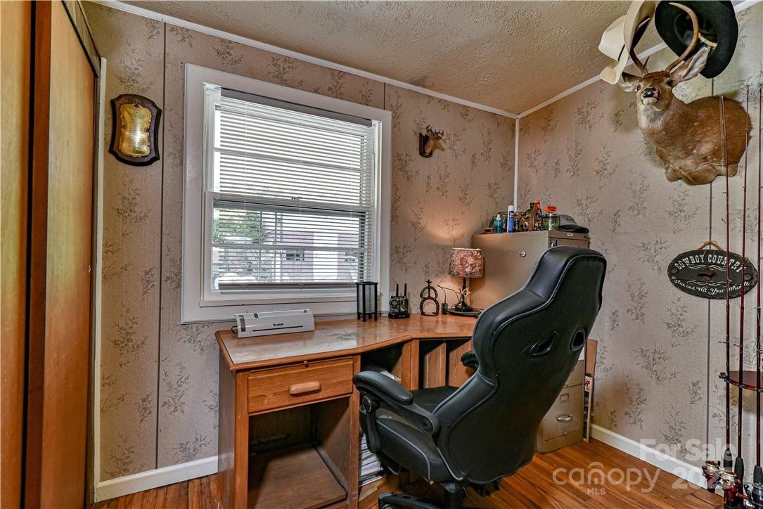 415 Weaverville Road — Asheville