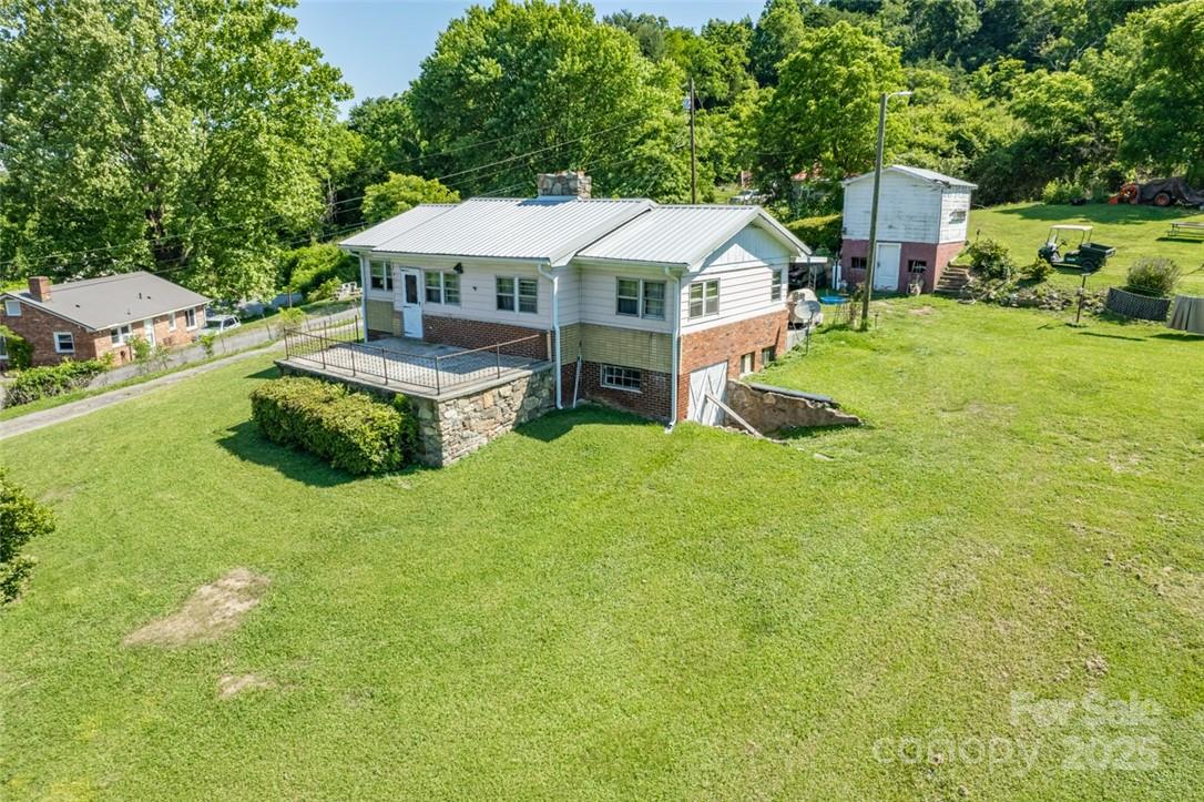 415 Weaverville Road — Asheville