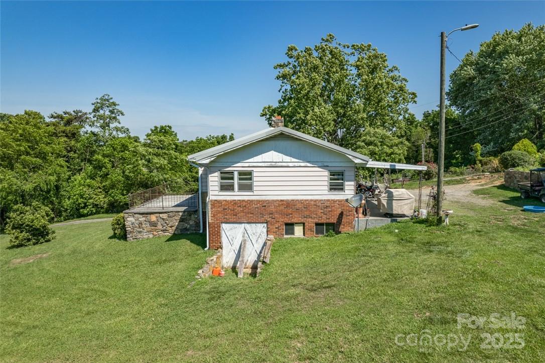 415 Weaverville Road — Asheville