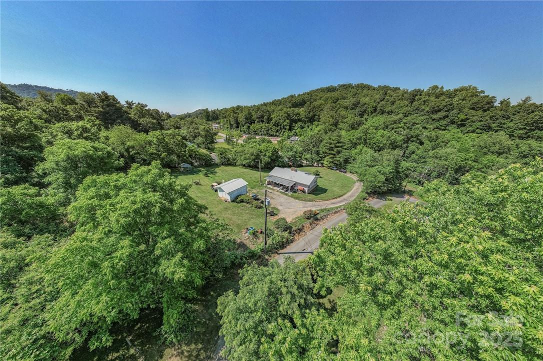 415 Weaverville Road — Asheville