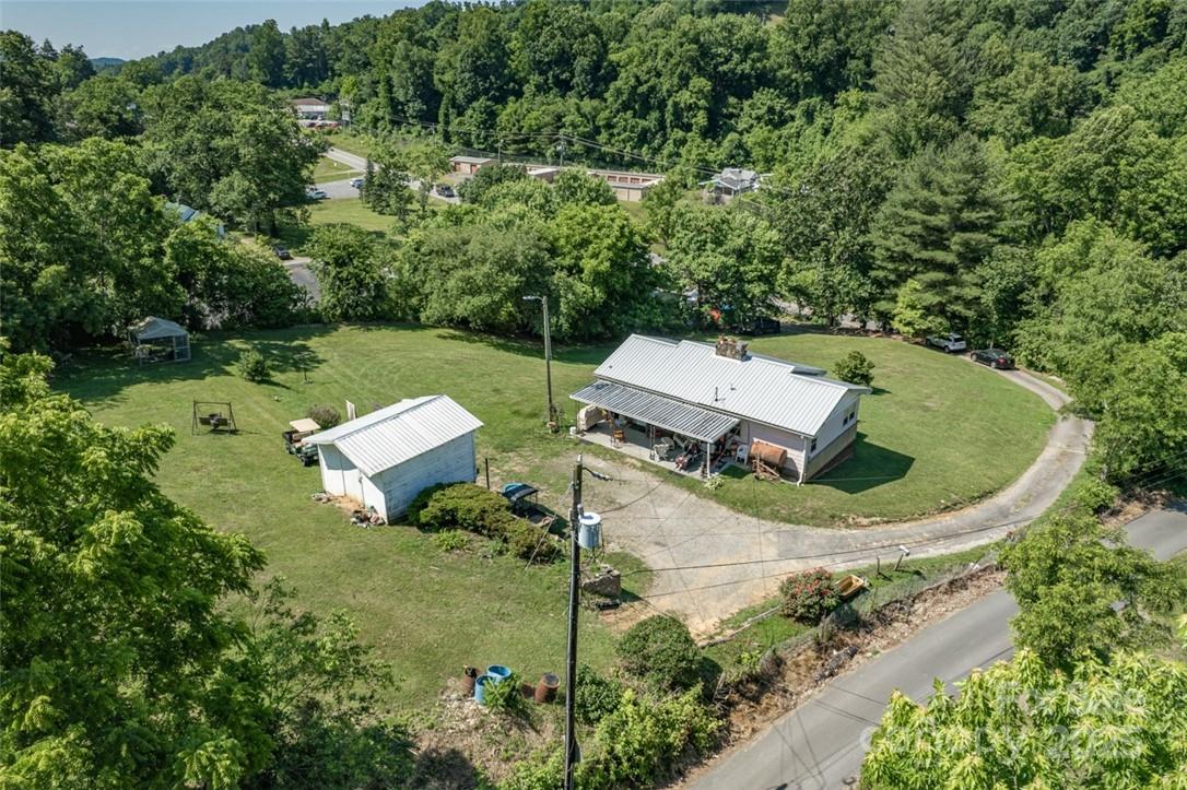415 Weaverville Road — Asheville