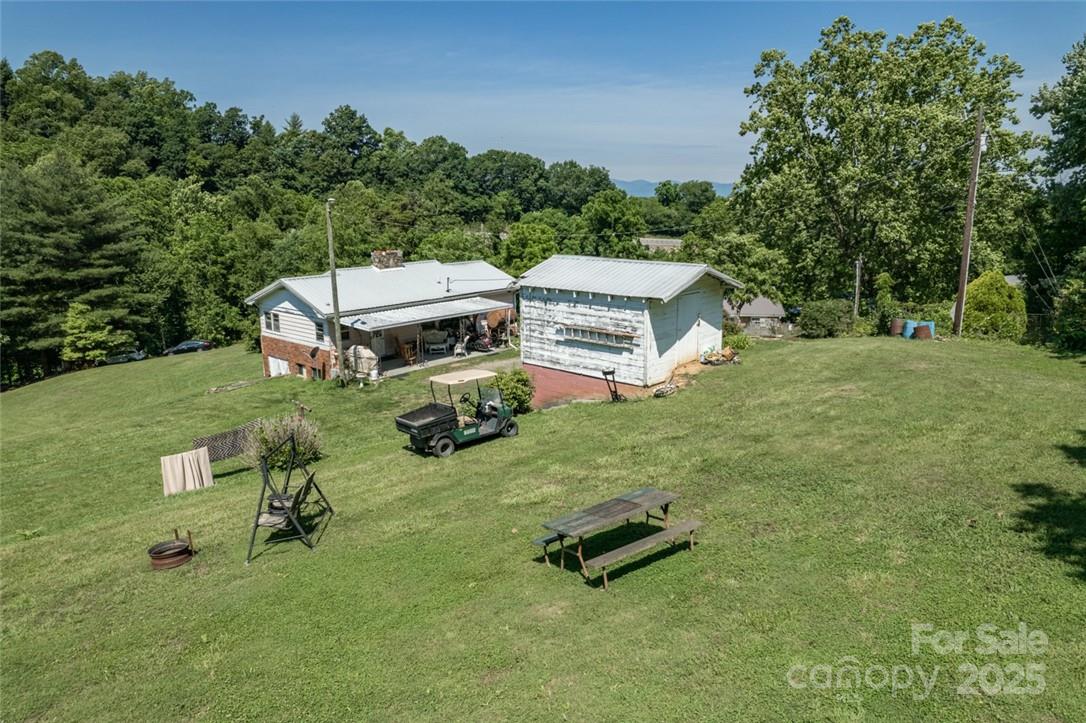 415 Weaverville Road — Asheville