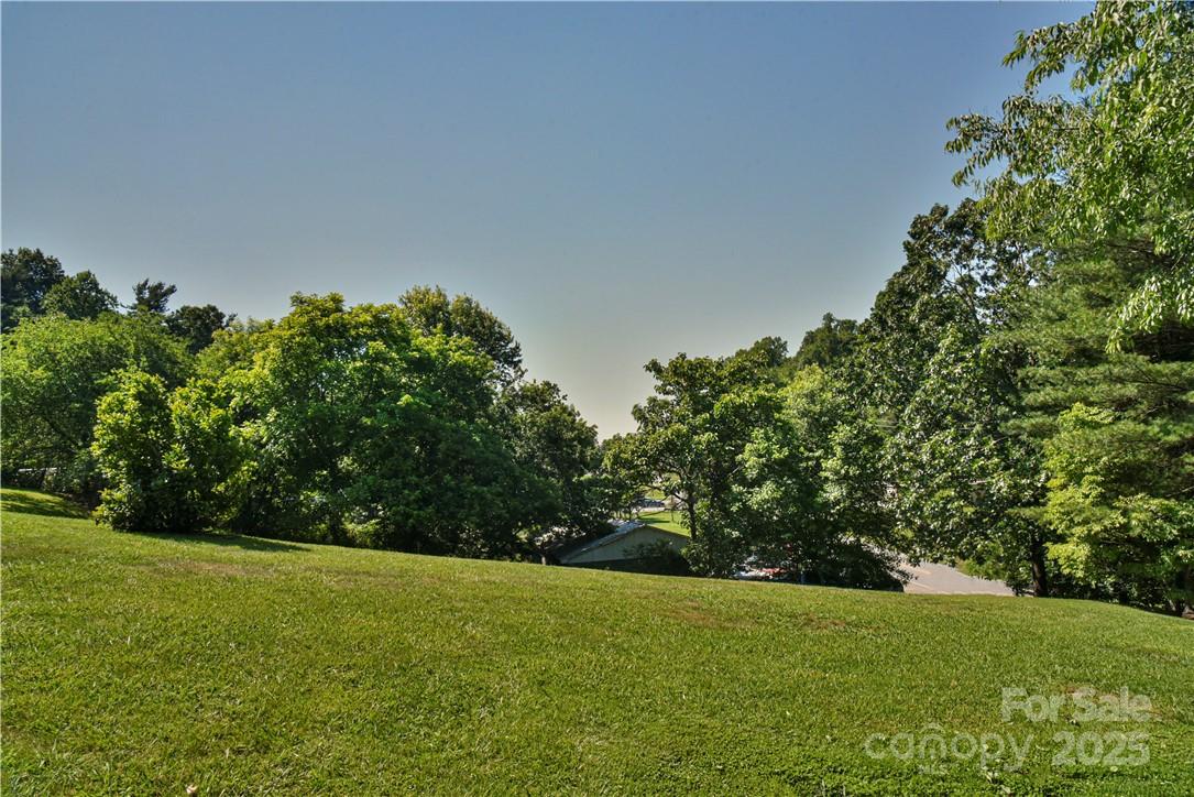 415 Weaverville Road — Asheville