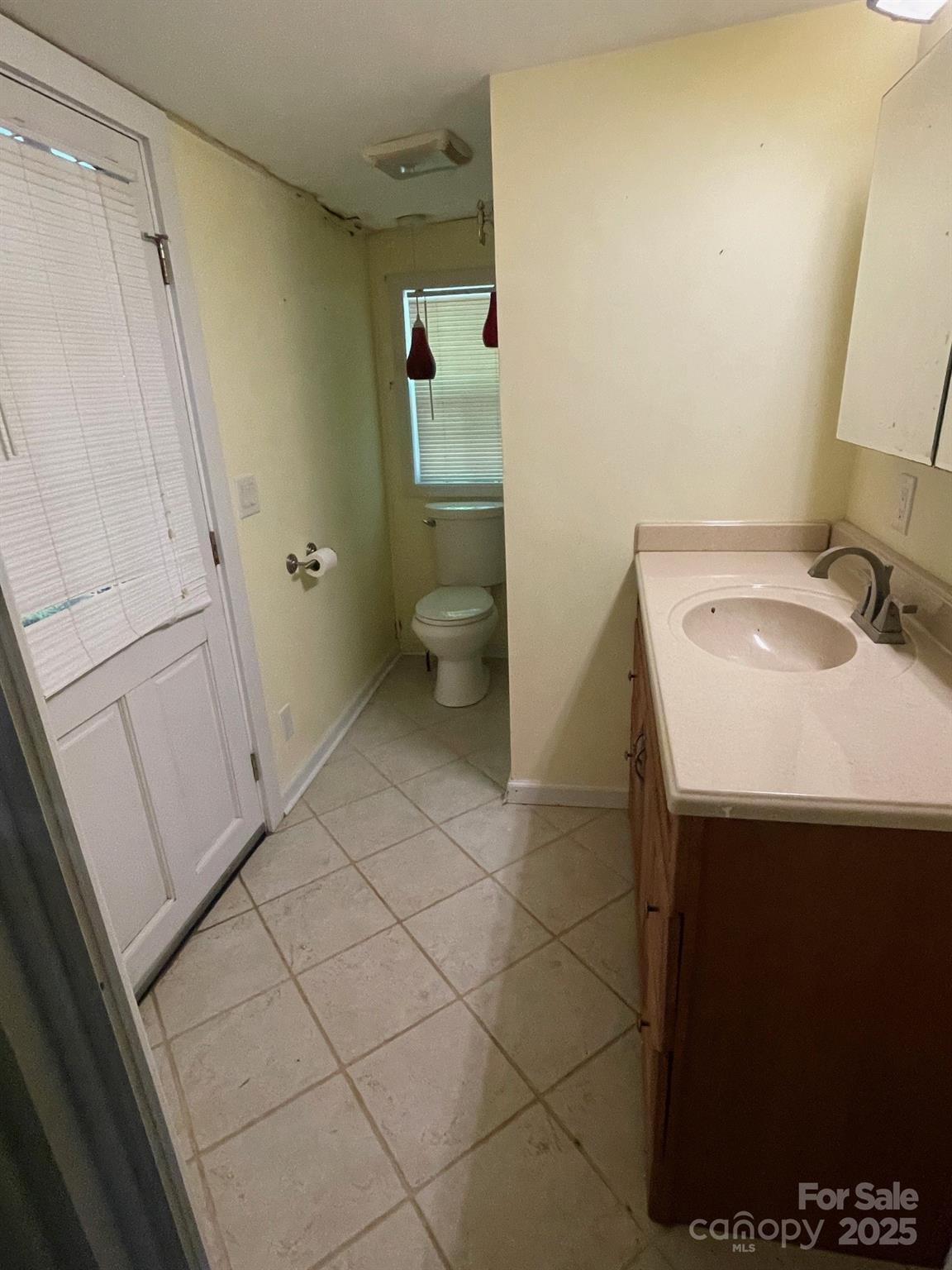 142 Whitewater Road — Sapphire