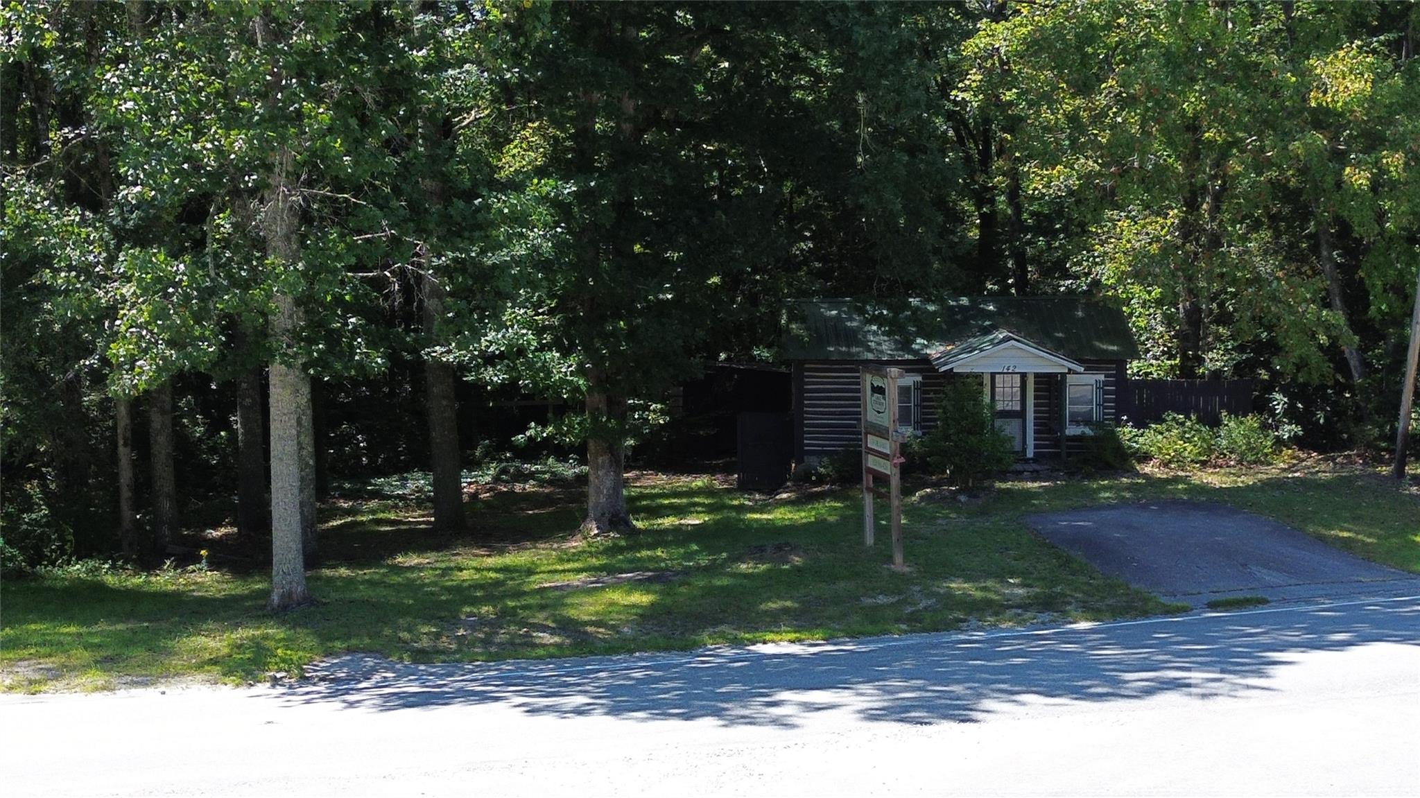 142 Whitewater Road — Sapphire