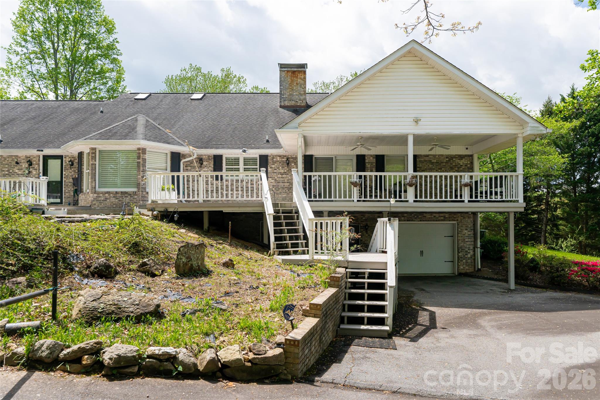 22 Moon Wood Trail — Asheville