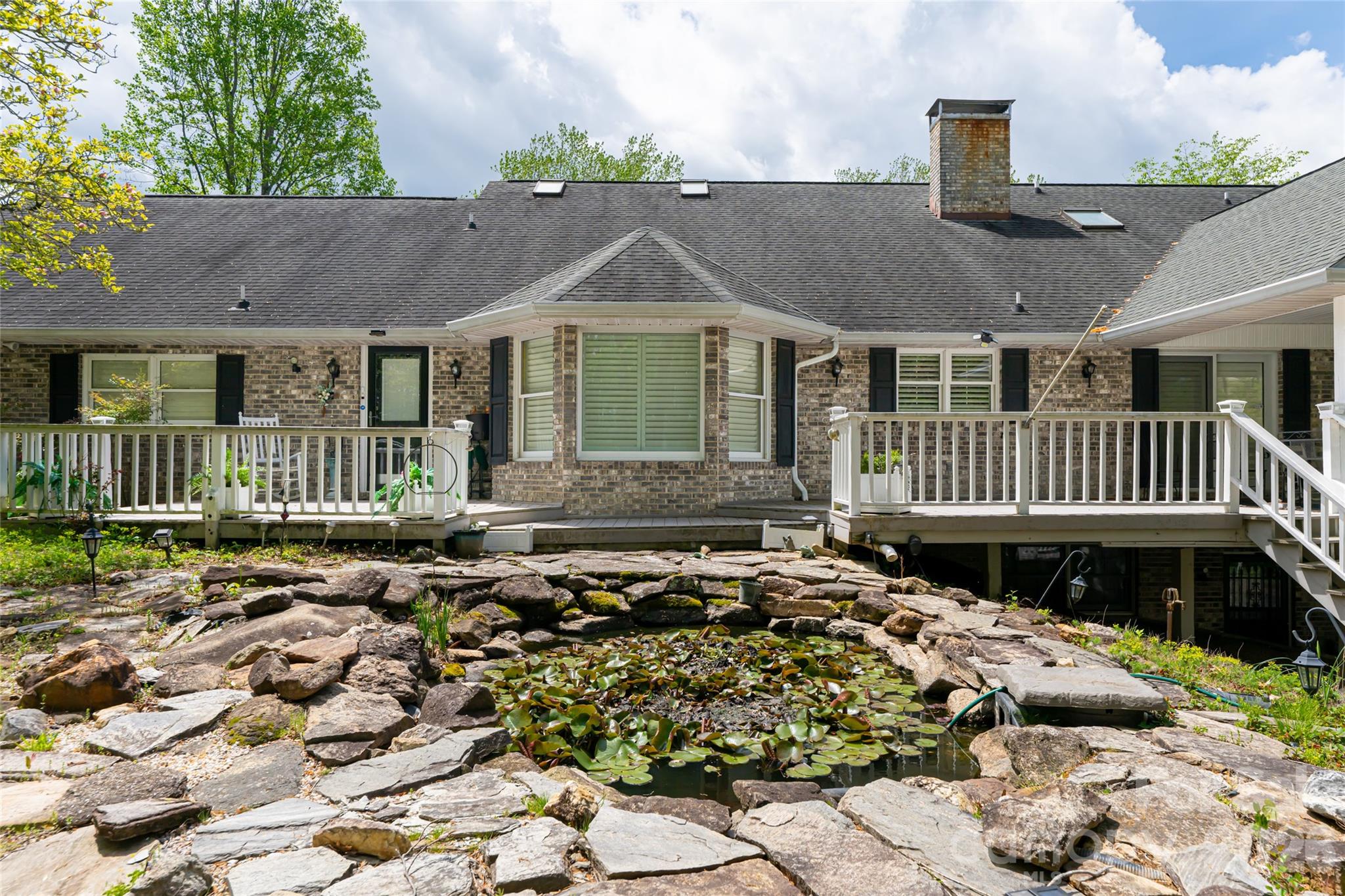 22 Moon Wood Trail — Asheville
