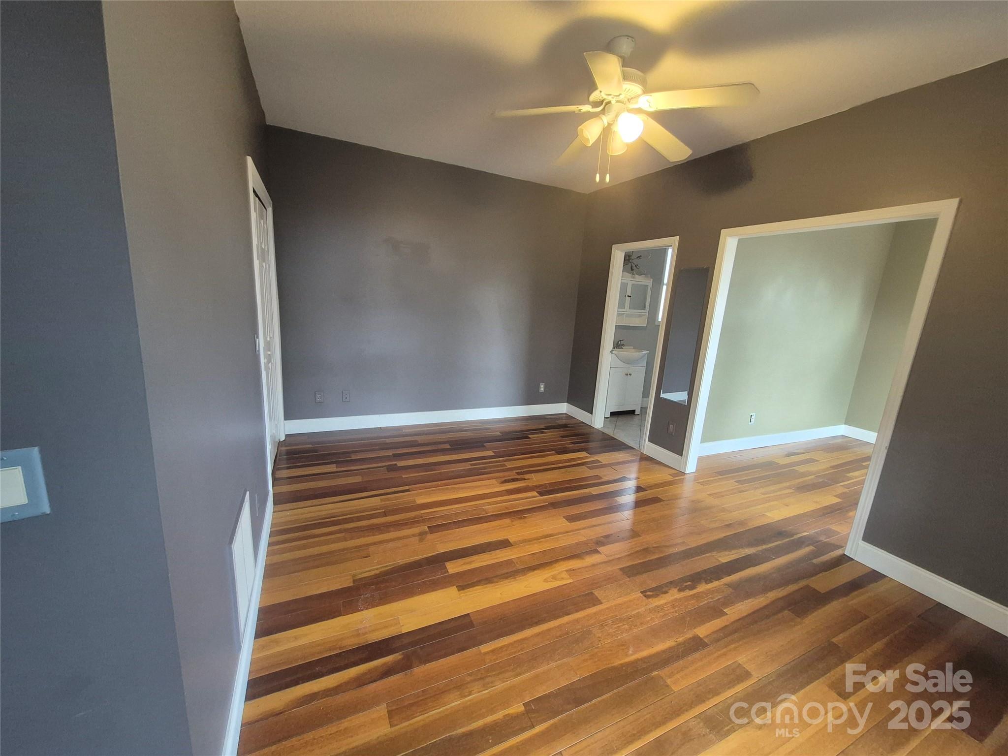 318 Vance Gap Road — Asheville