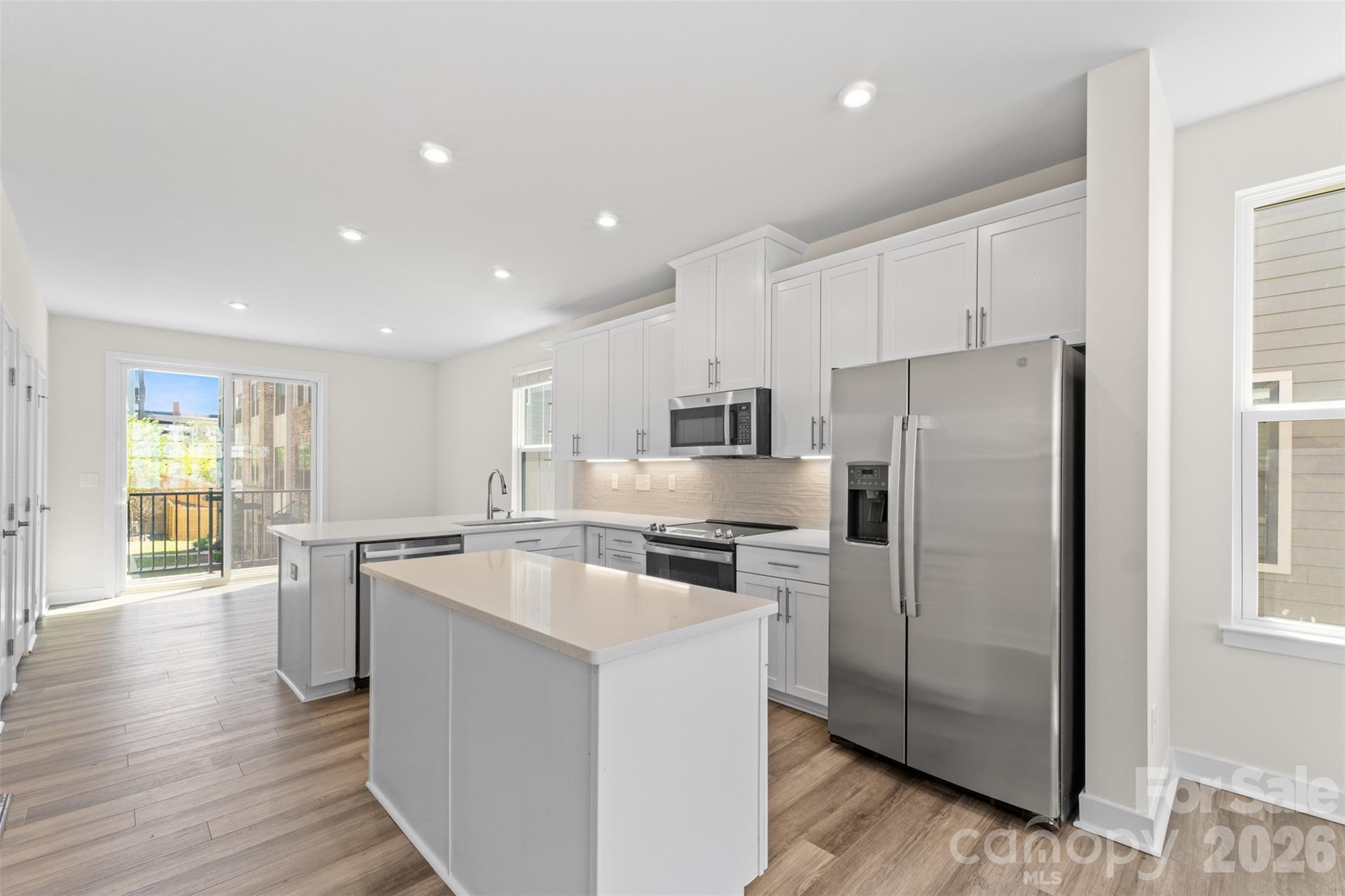 3645 S Tryon Street — Charlotte