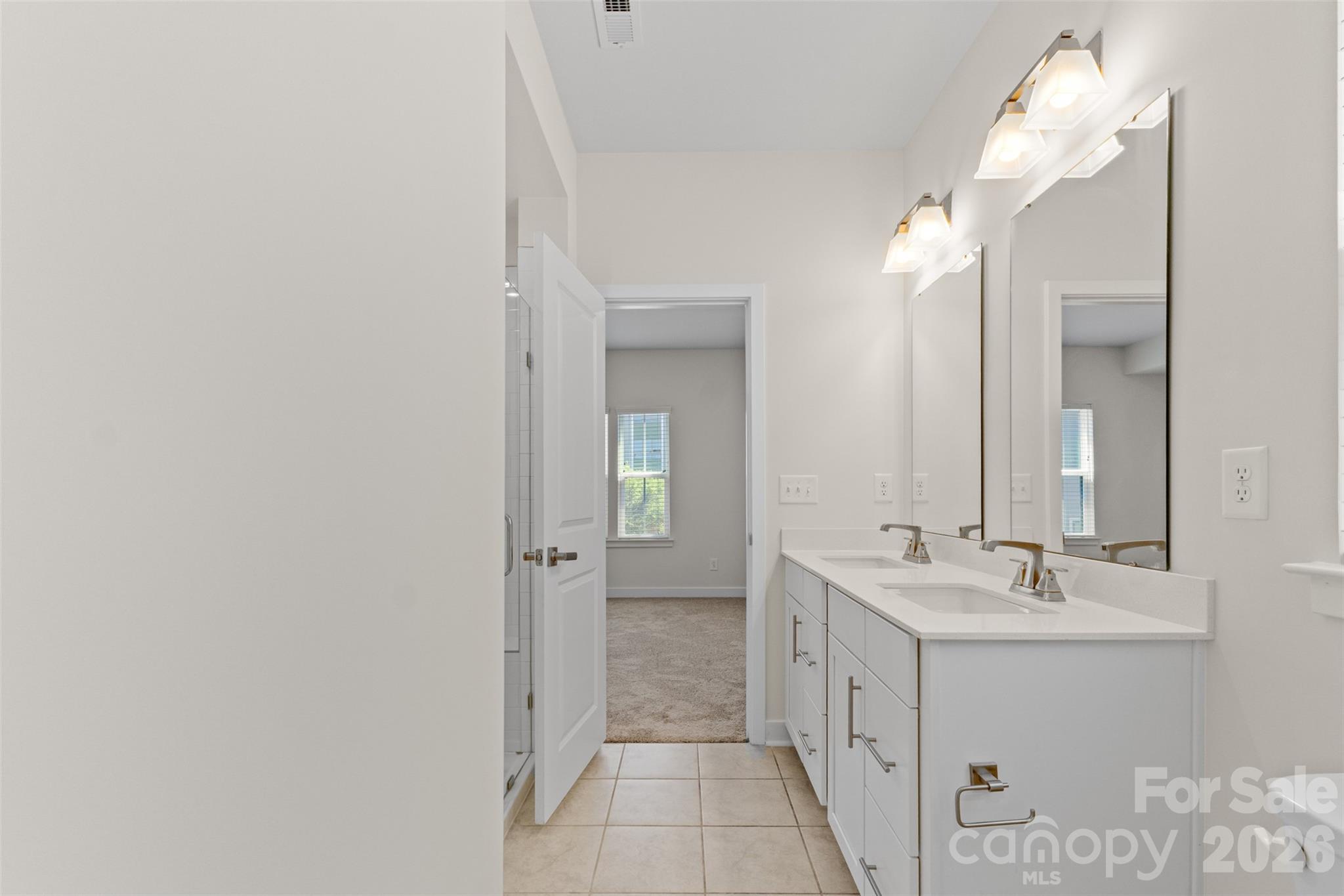 3645 S Tryon Street — Charlotte