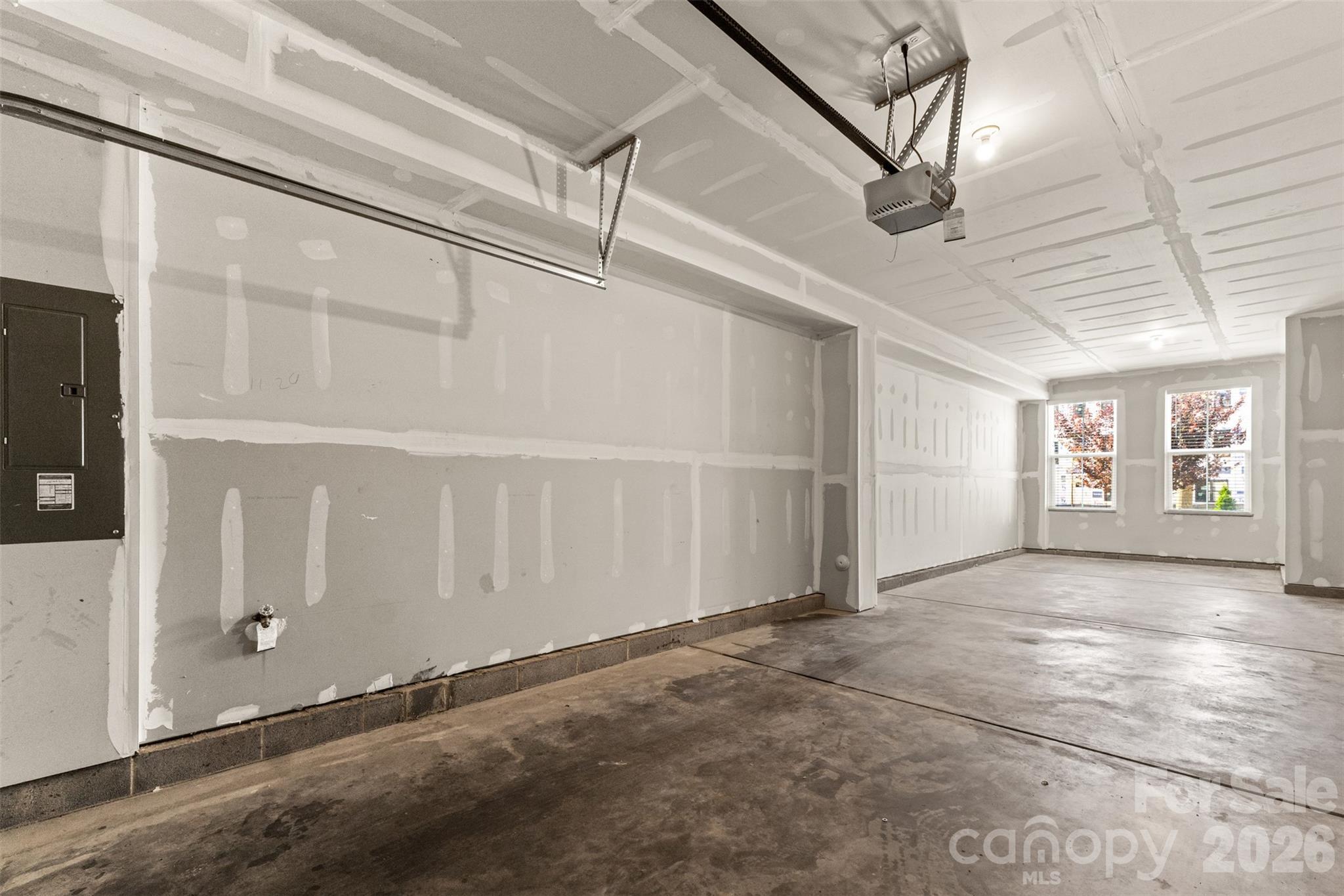 3645 S Tryon Street — Charlotte