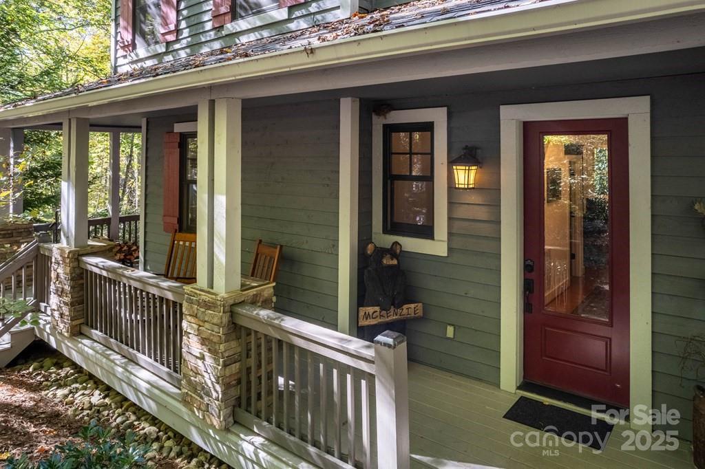 48 Allspice Court — Tuckasegee