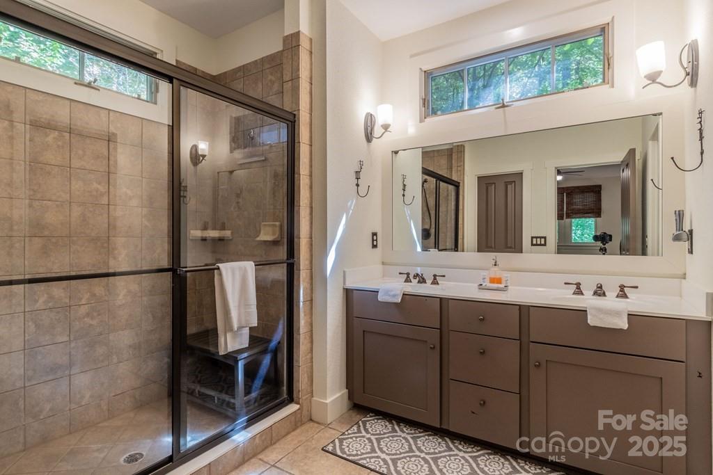 48 Allspice Court — Tuckasegee