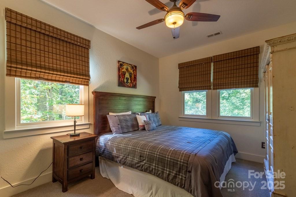 48 Allspice Court — Tuckasegee
