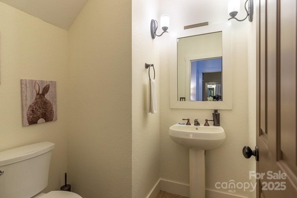 48 Allspice Court — Tuckasegee
