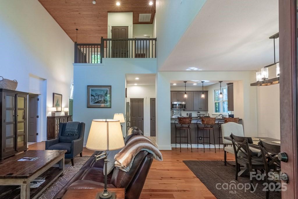 48 Allspice Court — Tuckasegee