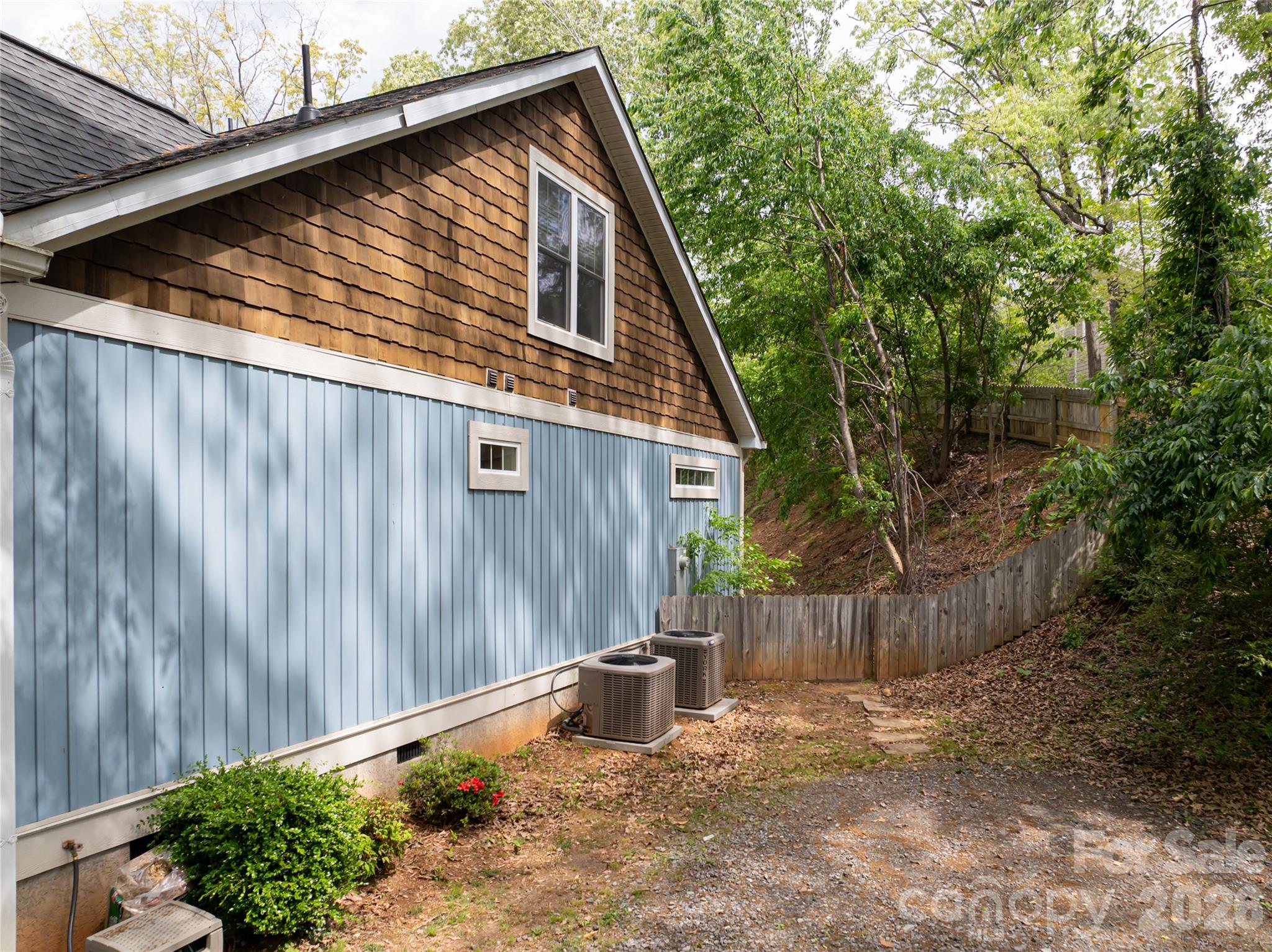 123 Arline Henry Way — Asheville