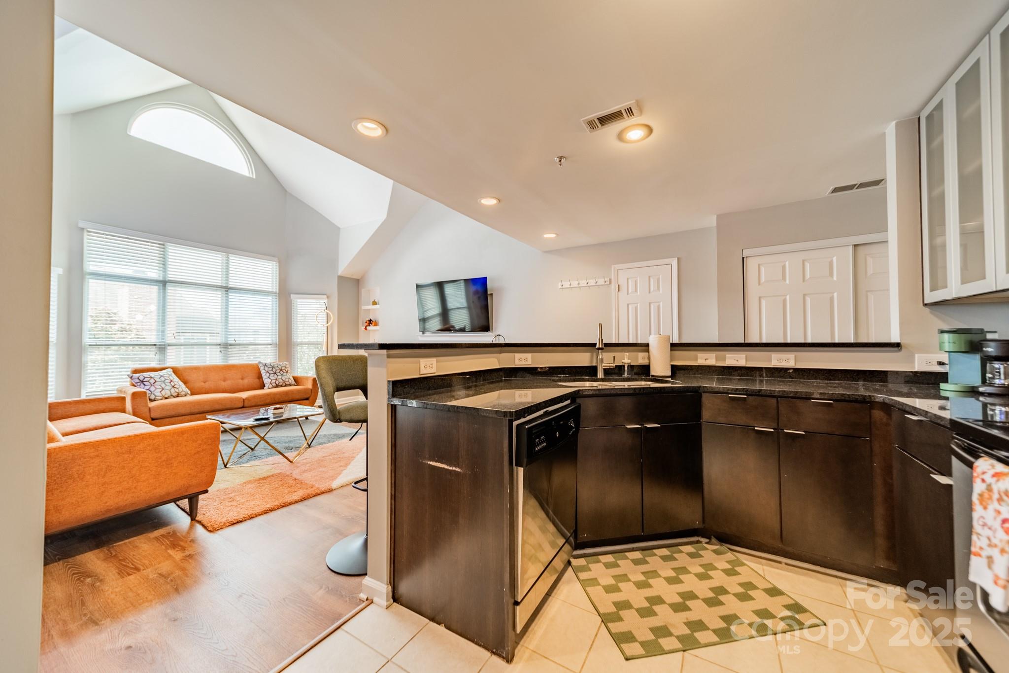513 N Graham Street #3H — Charlotte