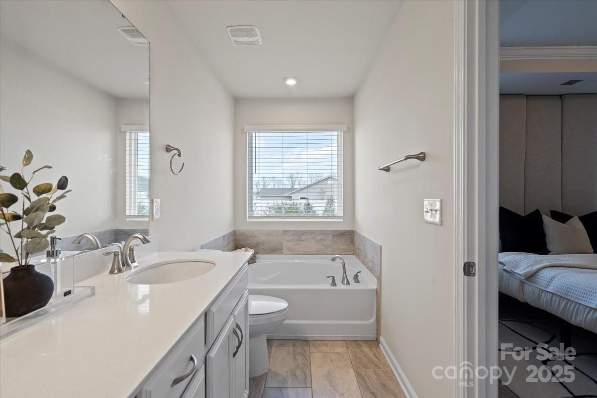 9042 Northfield Crossing Drive — Charlotte