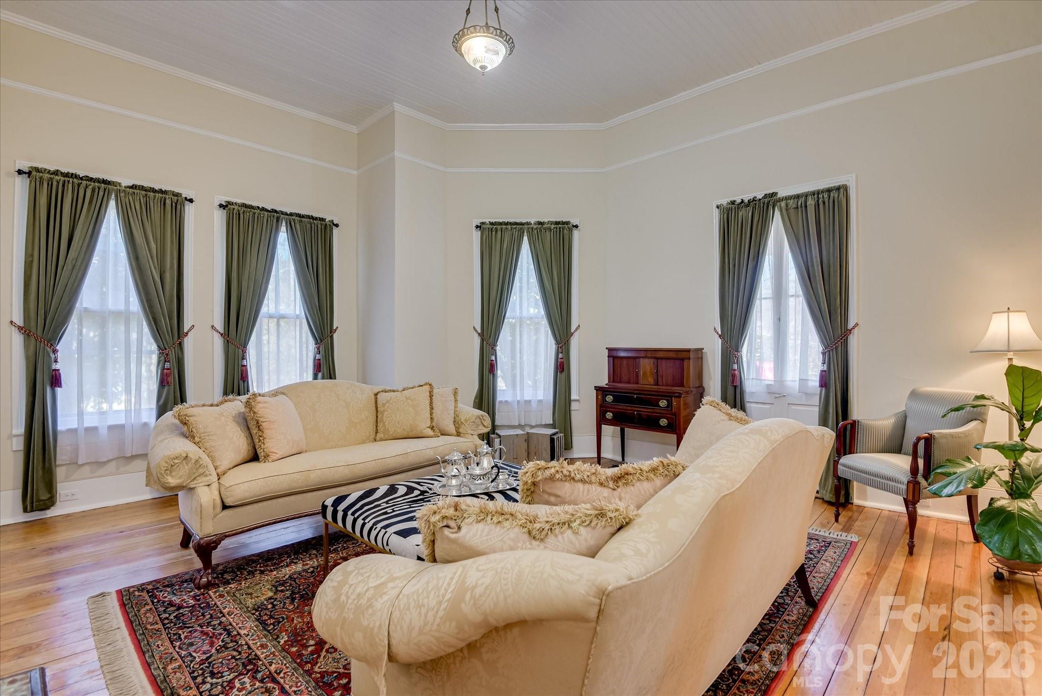 501 Buncombe Street — Edgefield