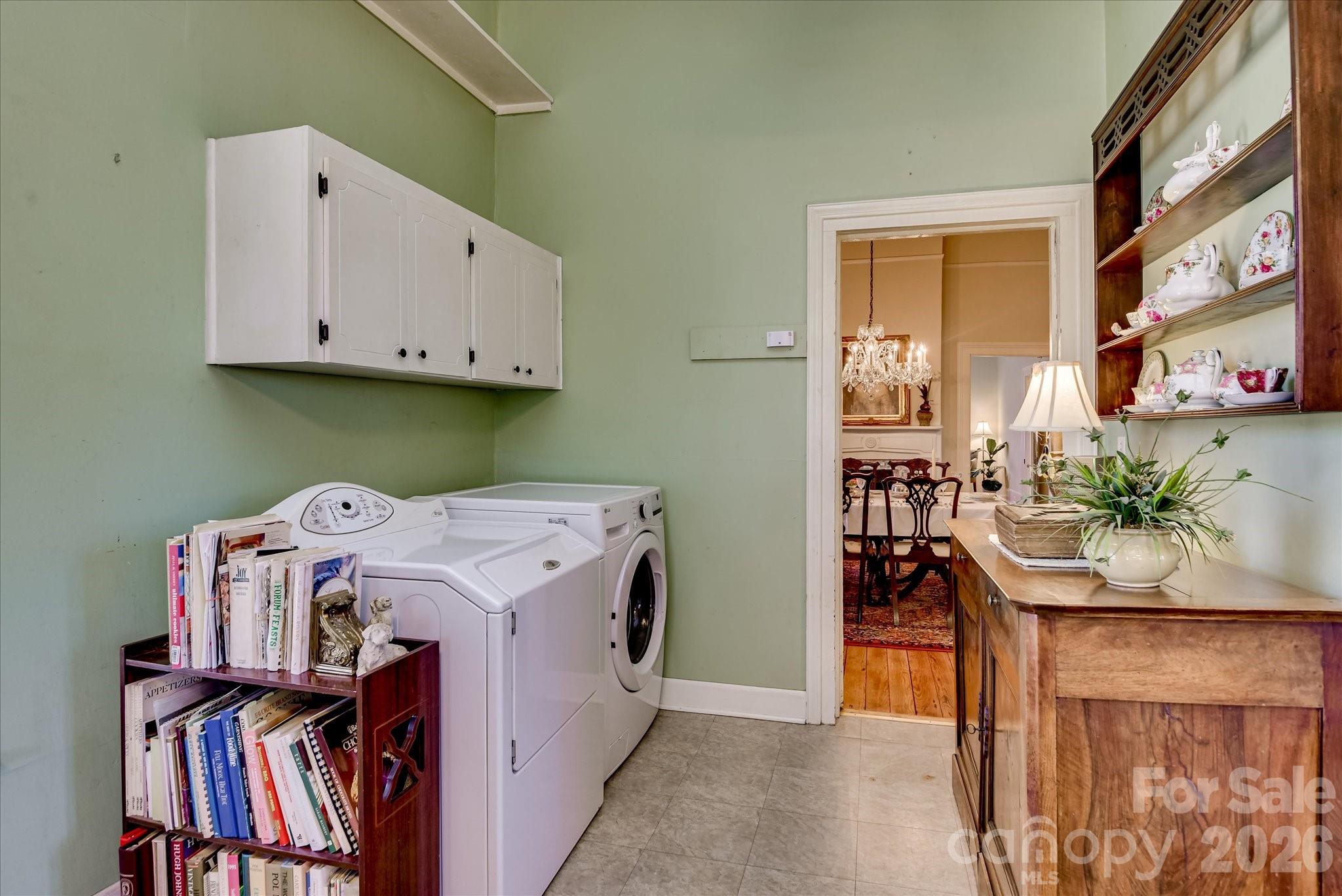501 Buncombe Street — Edgefield