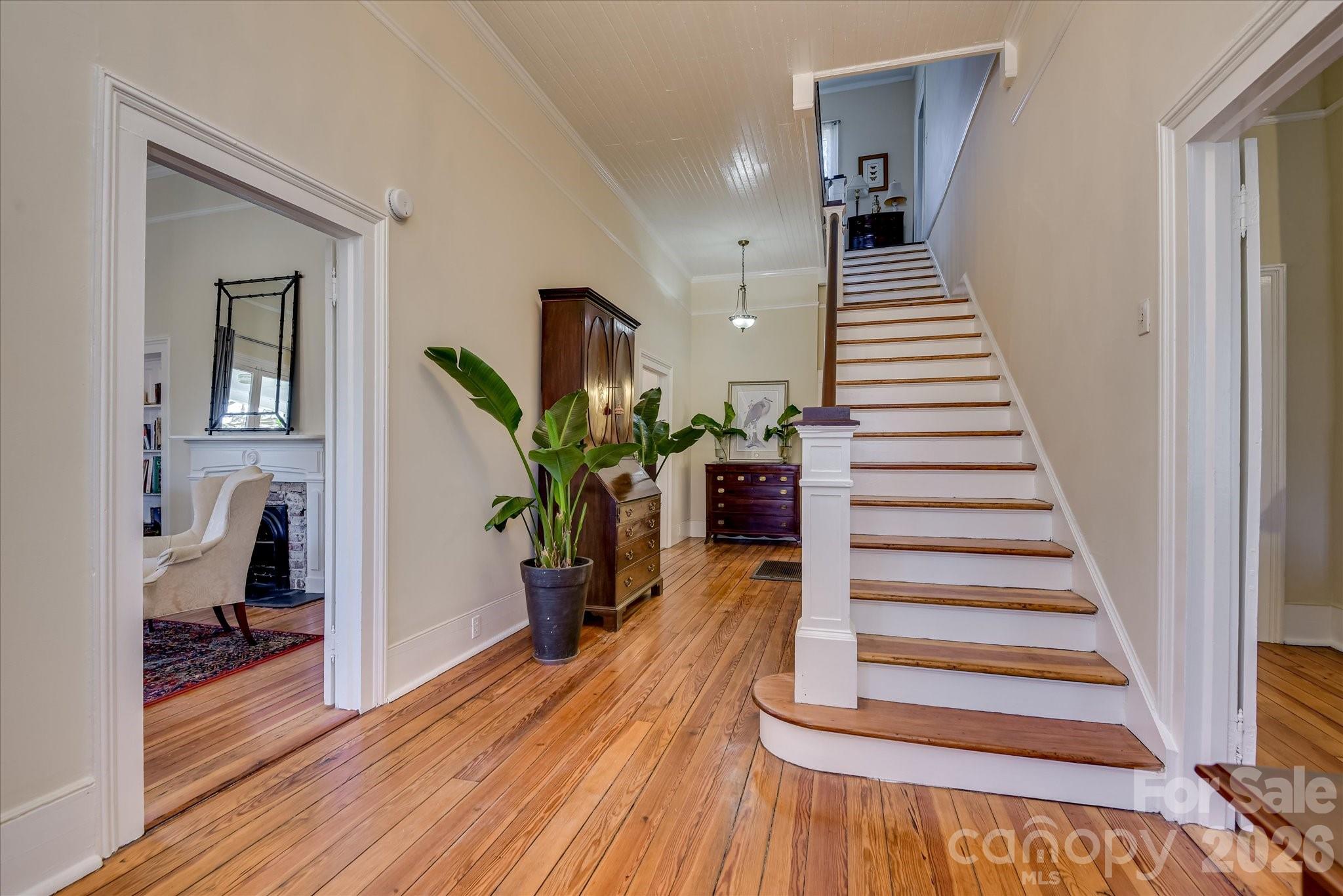 501 Buncombe Street — Edgefield