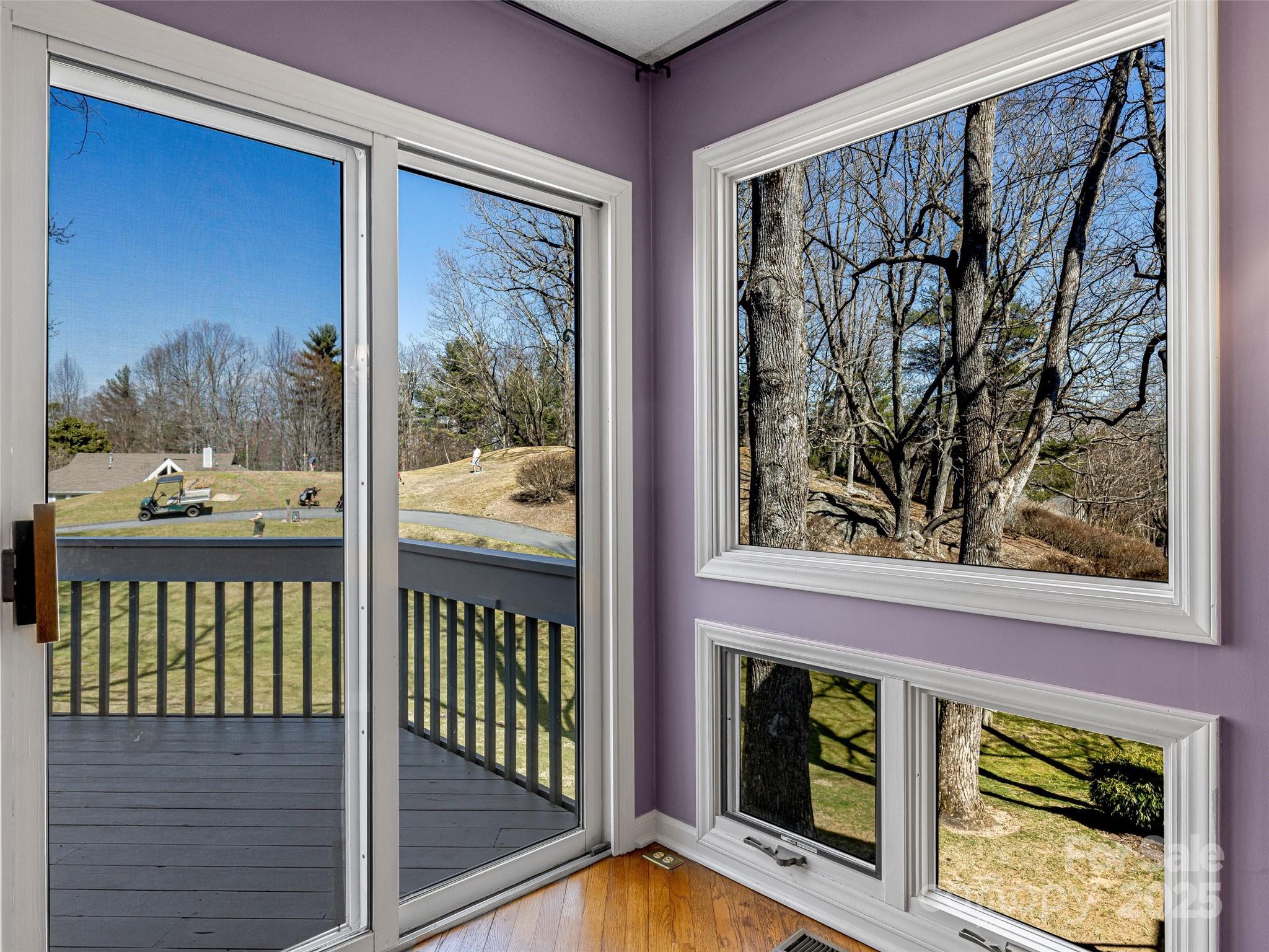 140 Overlook Drive — Flat Rock