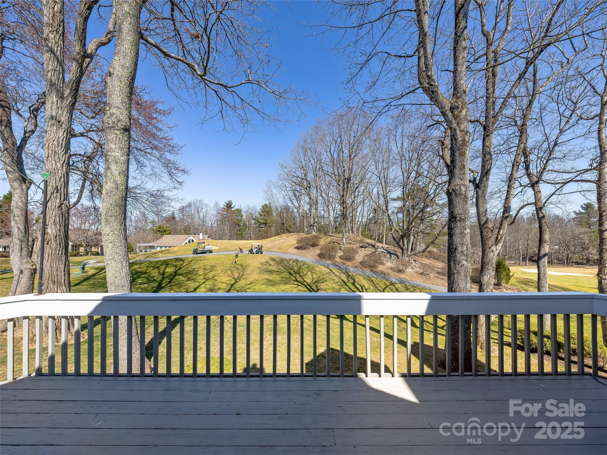 140 Overlook Drive — Flat Rock