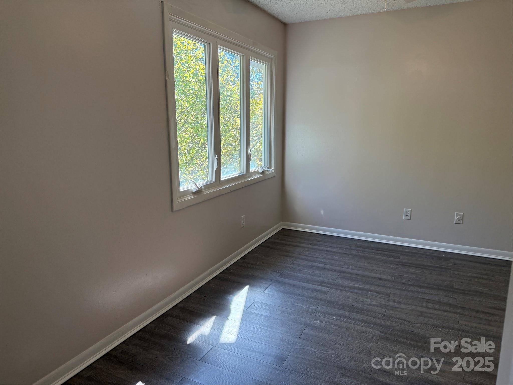 22 Hollybrook Drive — Asheville