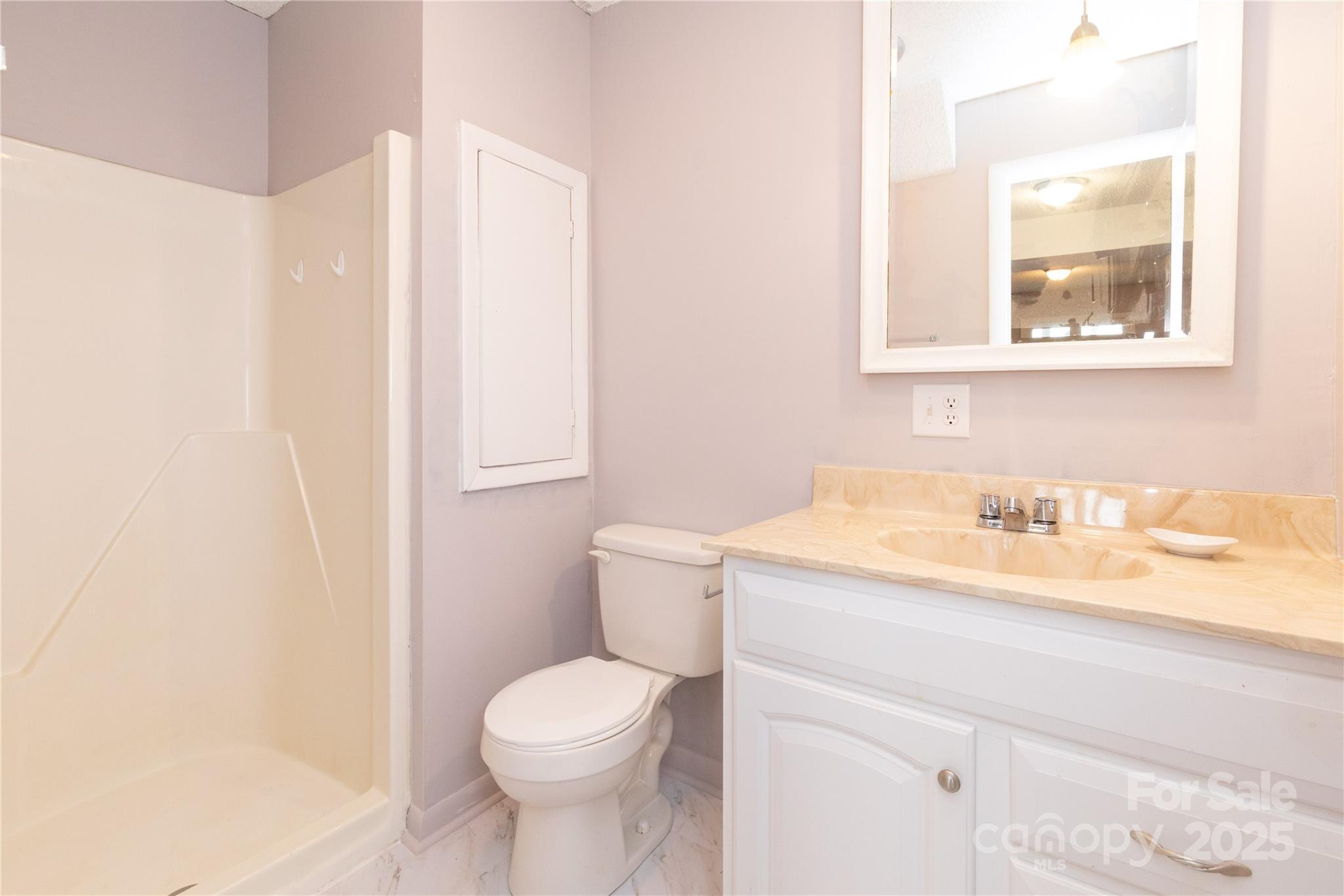 22 Hollybrook Drive — Asheville