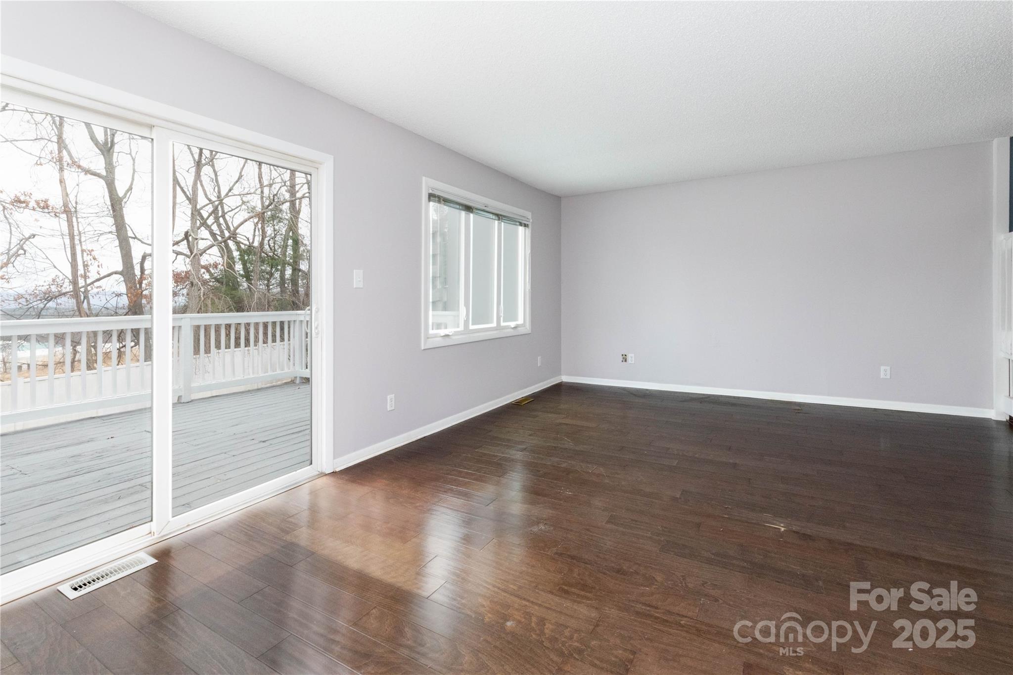 22 Hollybrook Drive — Asheville