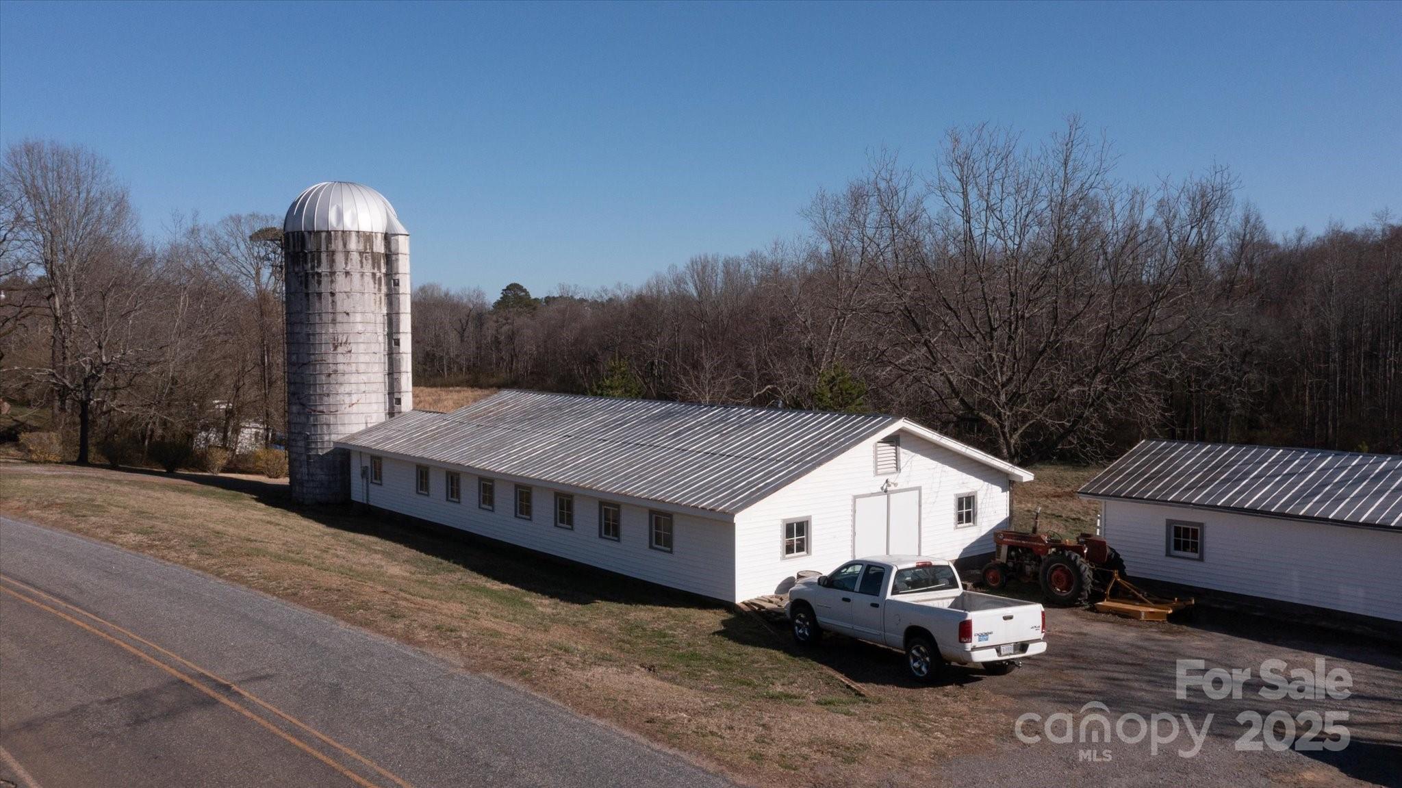 732 Crowe Dairy Road — Forest City