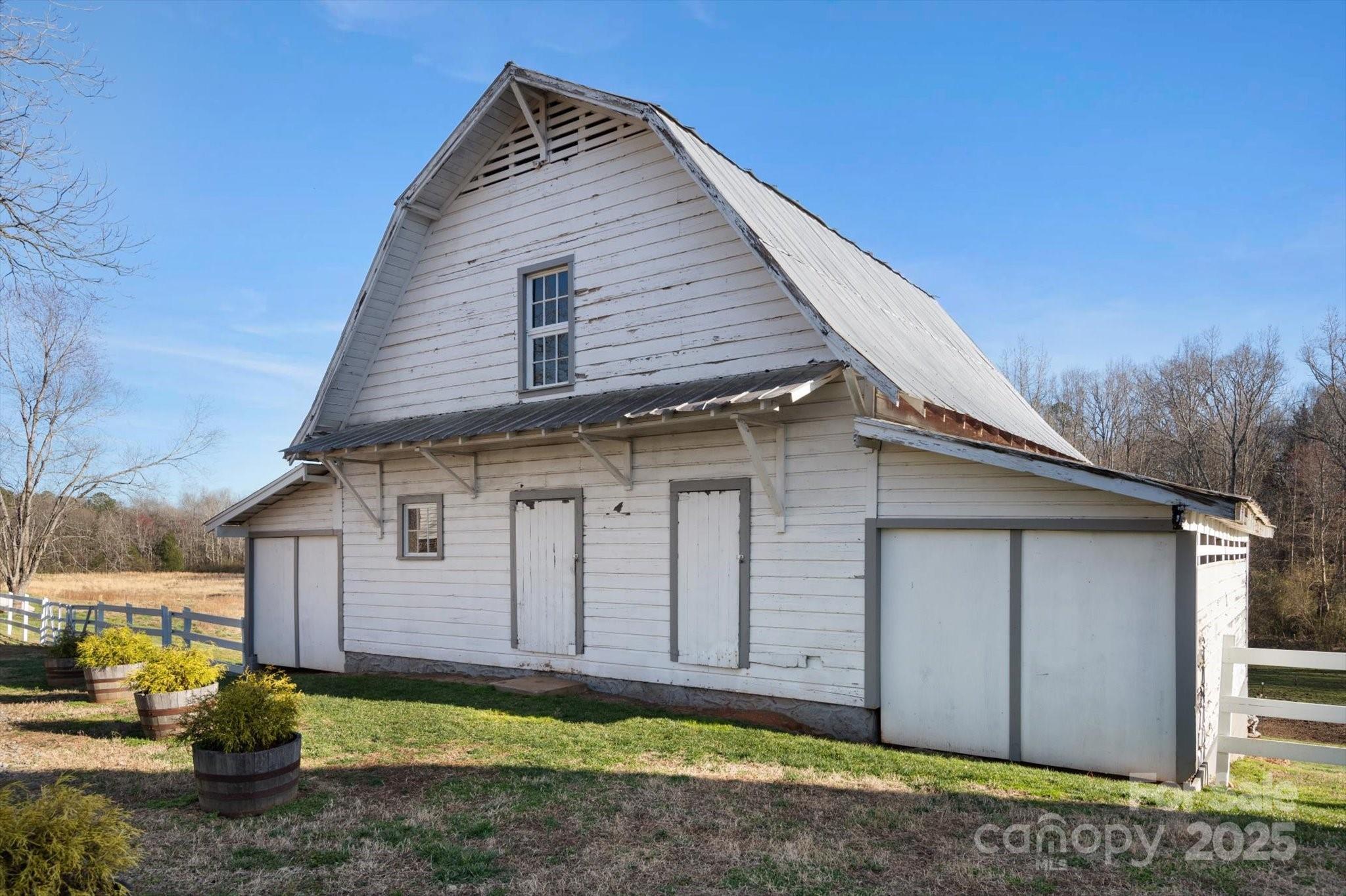732 Crowe Dairy Road — Forest City