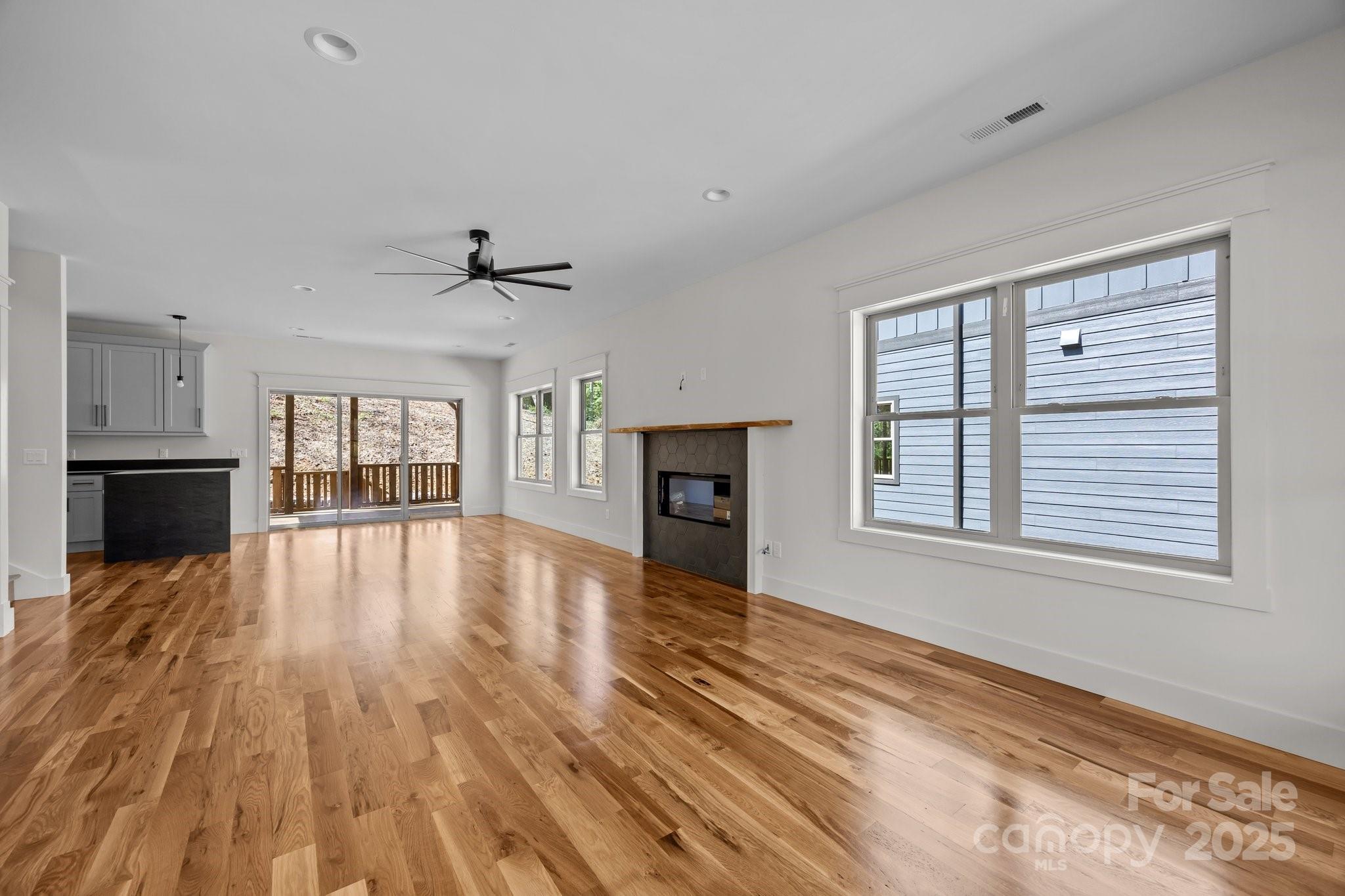 93 Glendale Avenue — Asheville