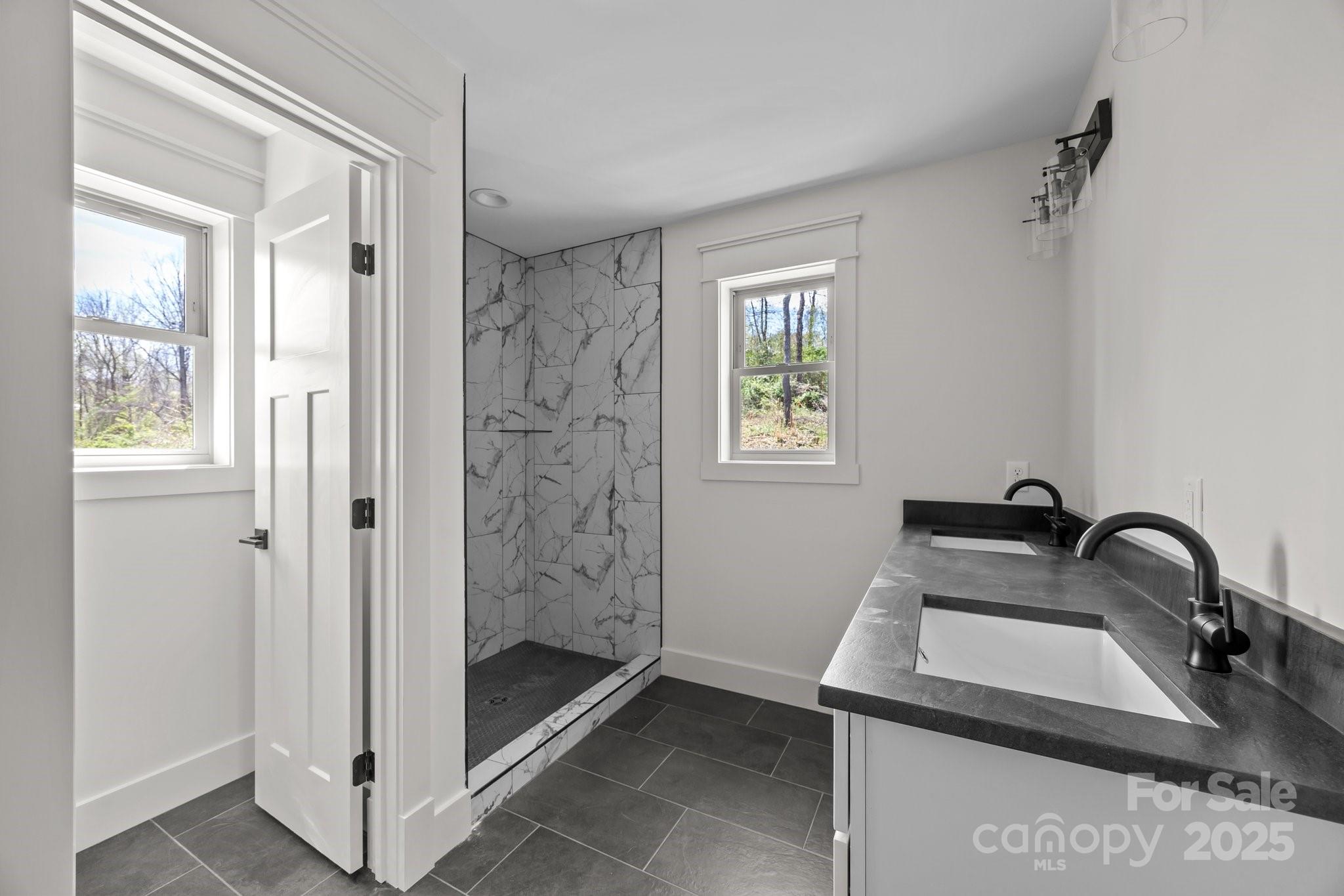 93 Glendale Avenue — Asheville