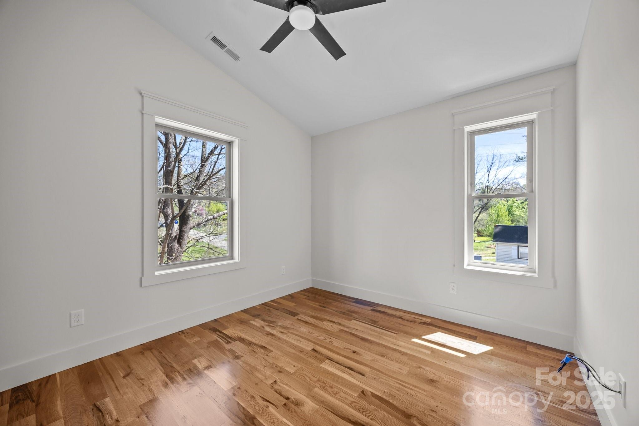 93 Glendale Avenue — Asheville