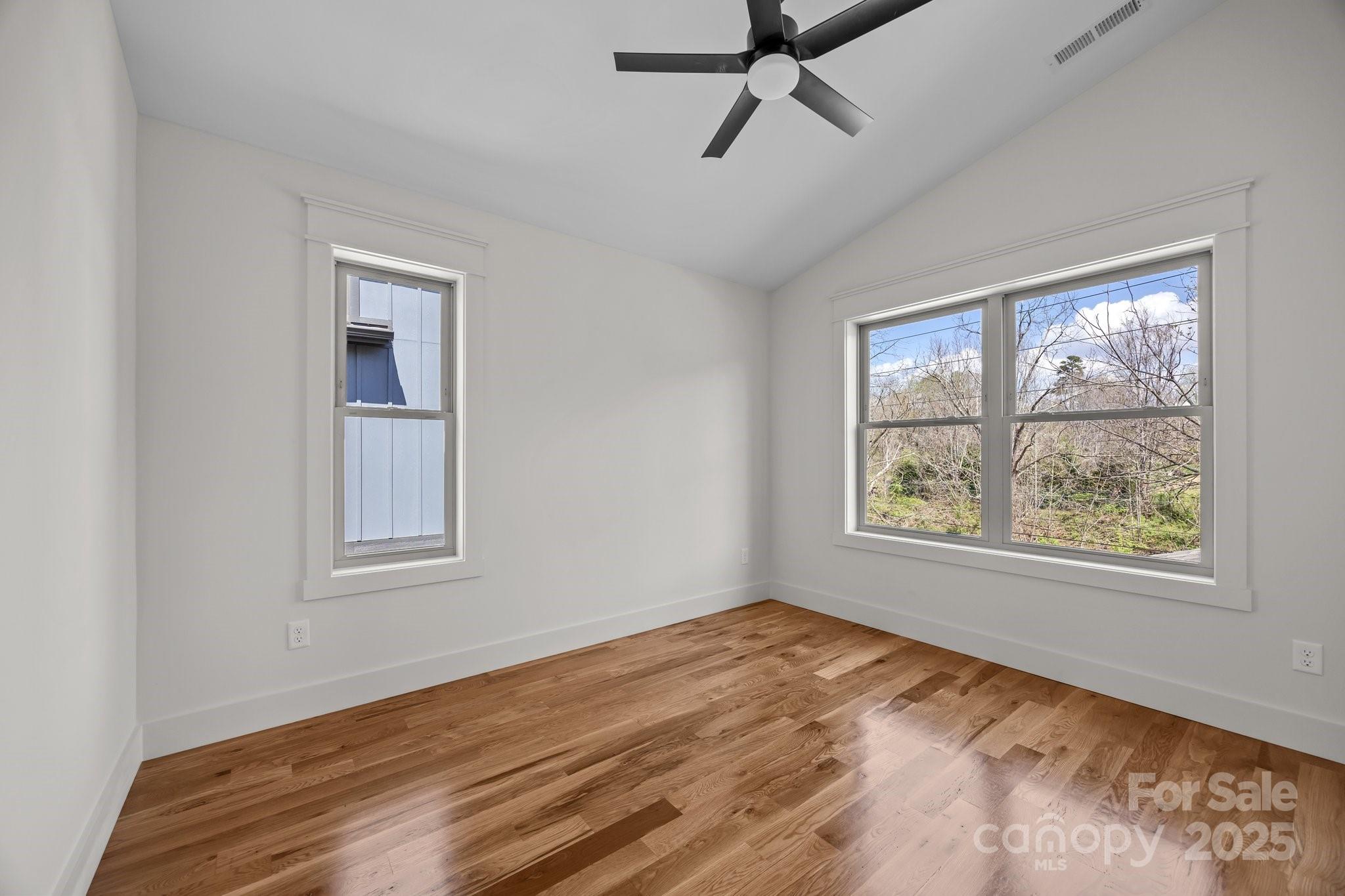 93 Glendale Avenue — Asheville