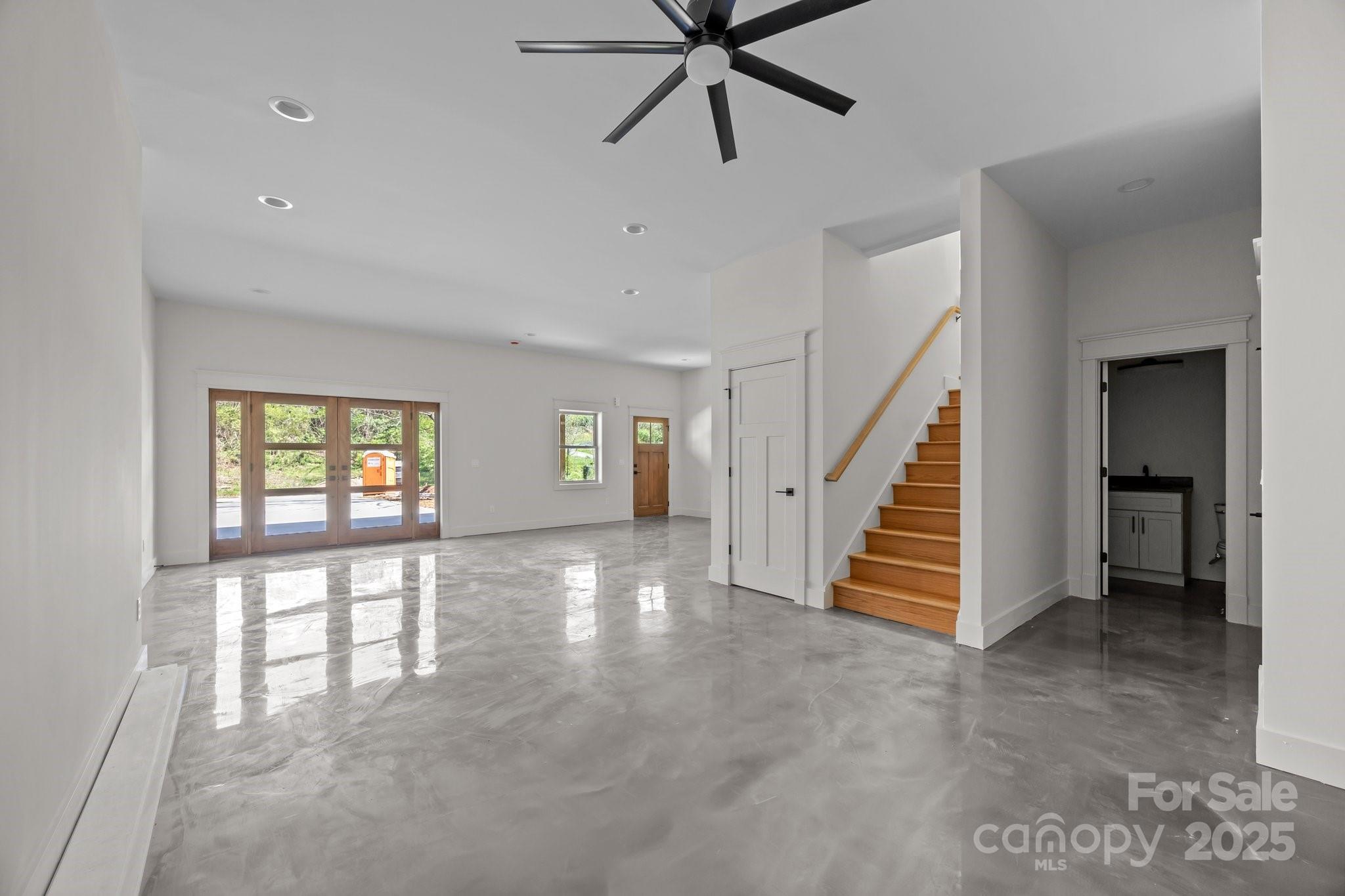 93 Glendale Avenue — Asheville