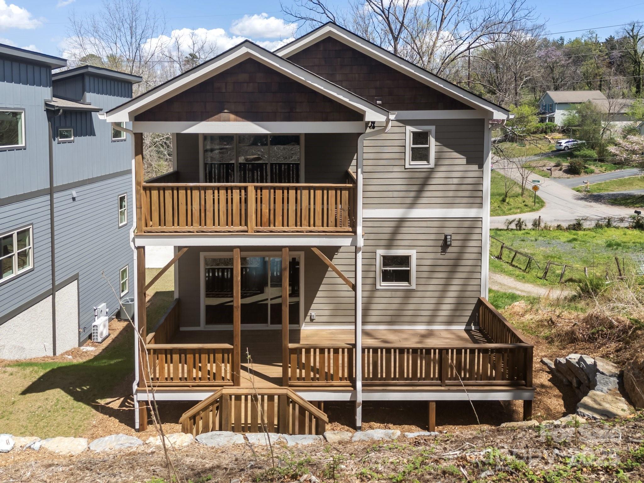 93 Glendale Avenue — Asheville
