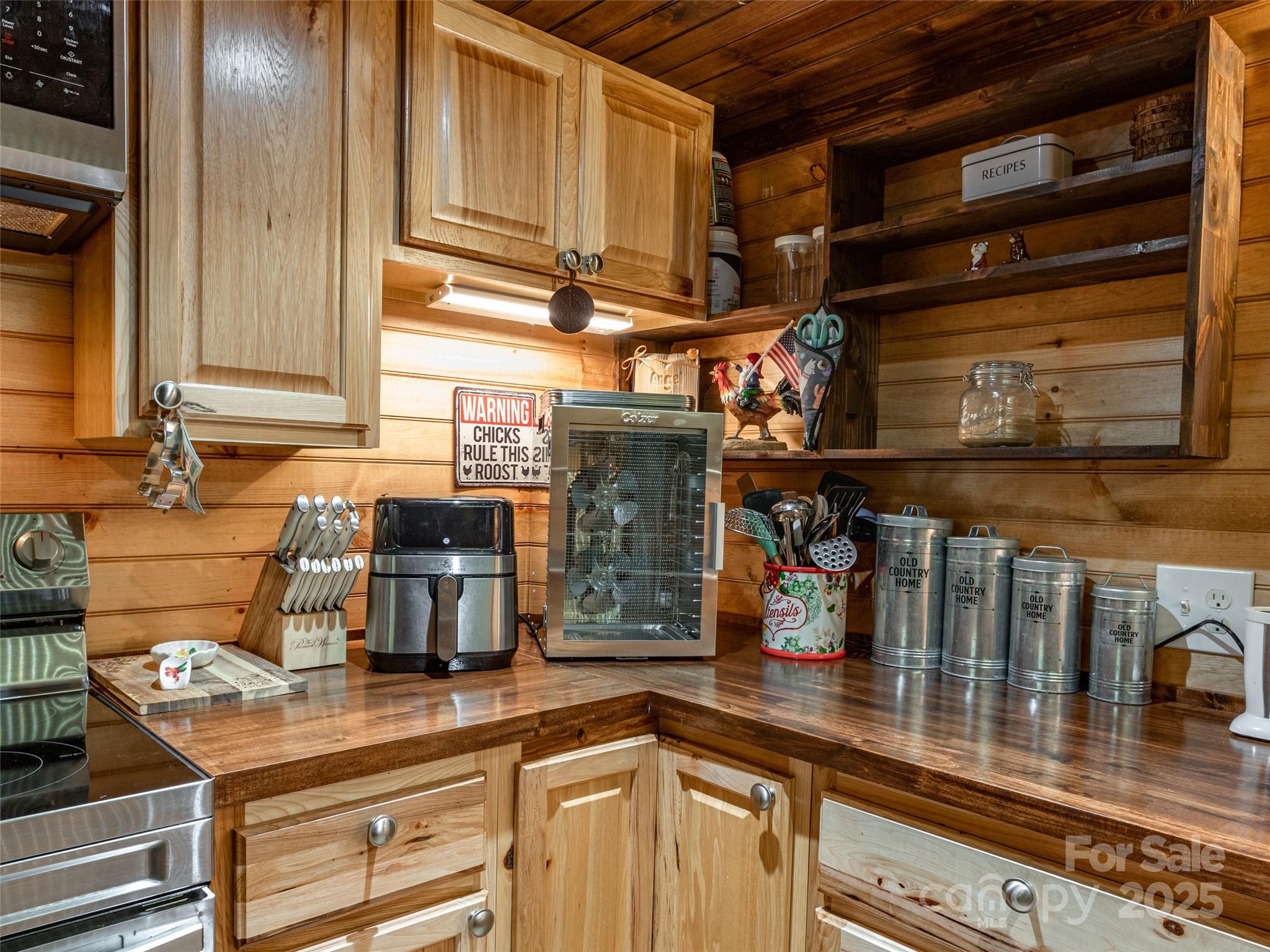 12982 US HWY 19W None — Burnsville