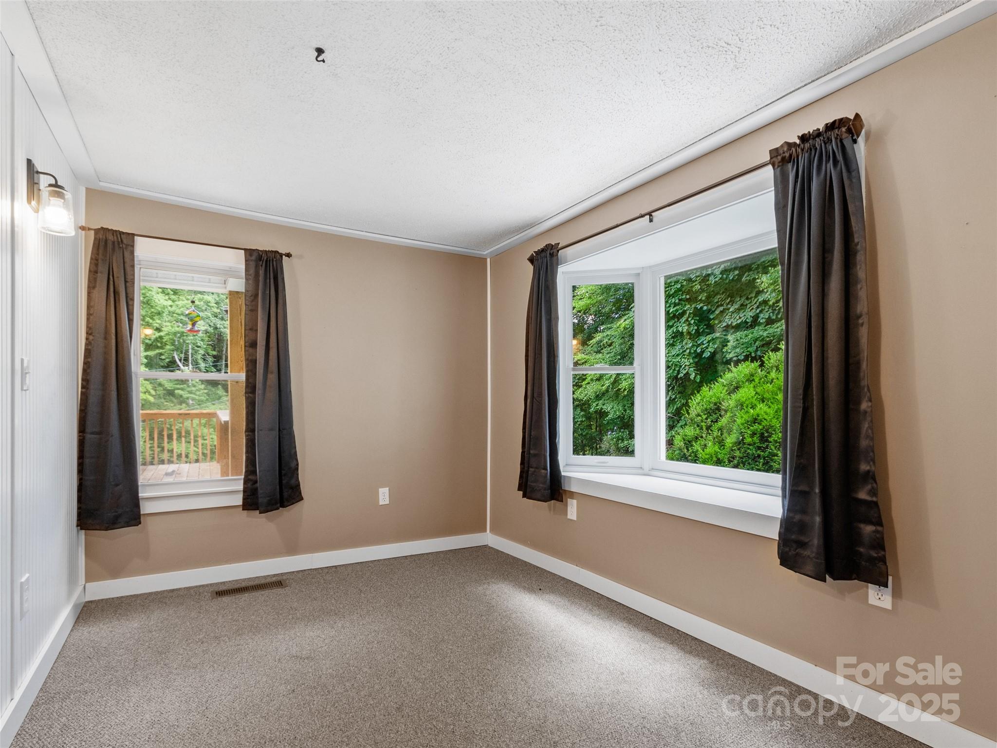 12982 US HWY 19W None — Burnsville