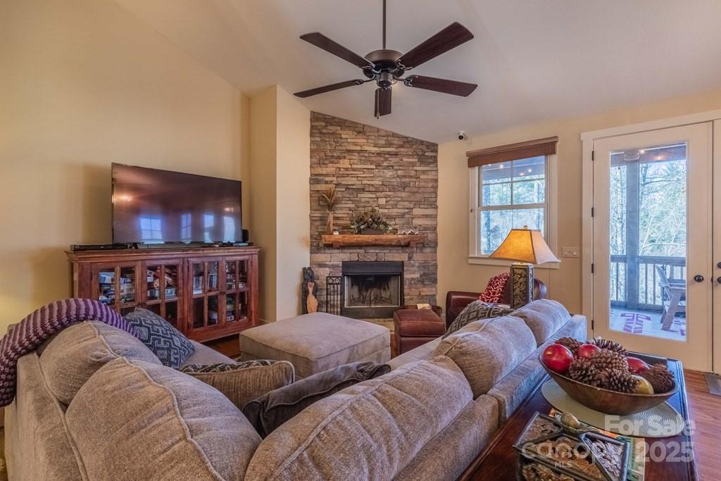 31 Whispering Falls Court #73 — Tuckasegee
