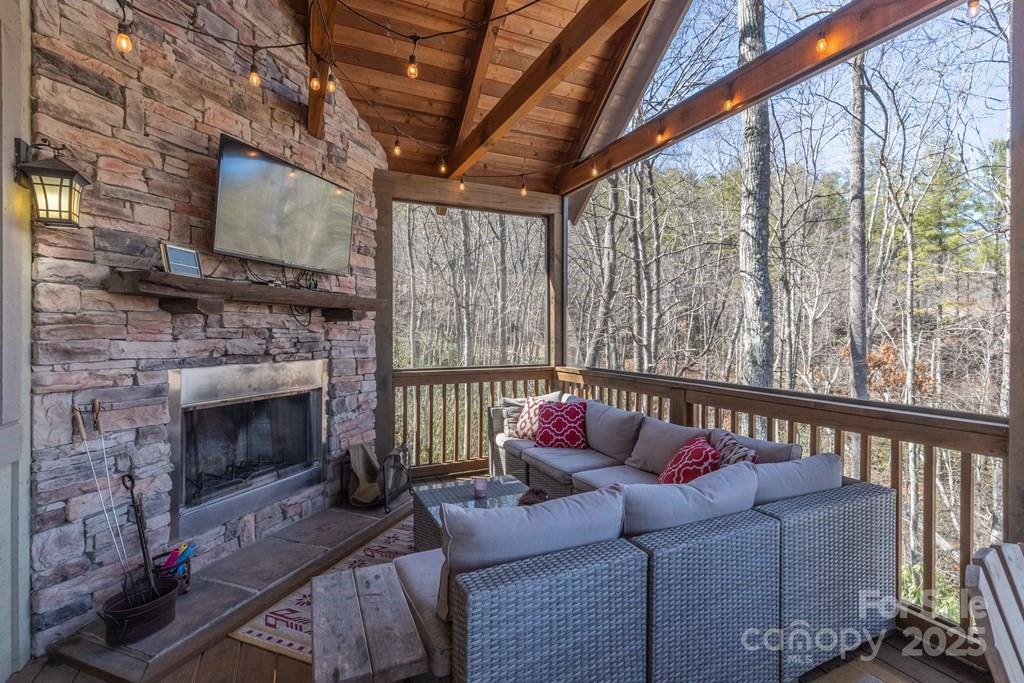 31 Whispering Falls Court #73 — Tuckasegee