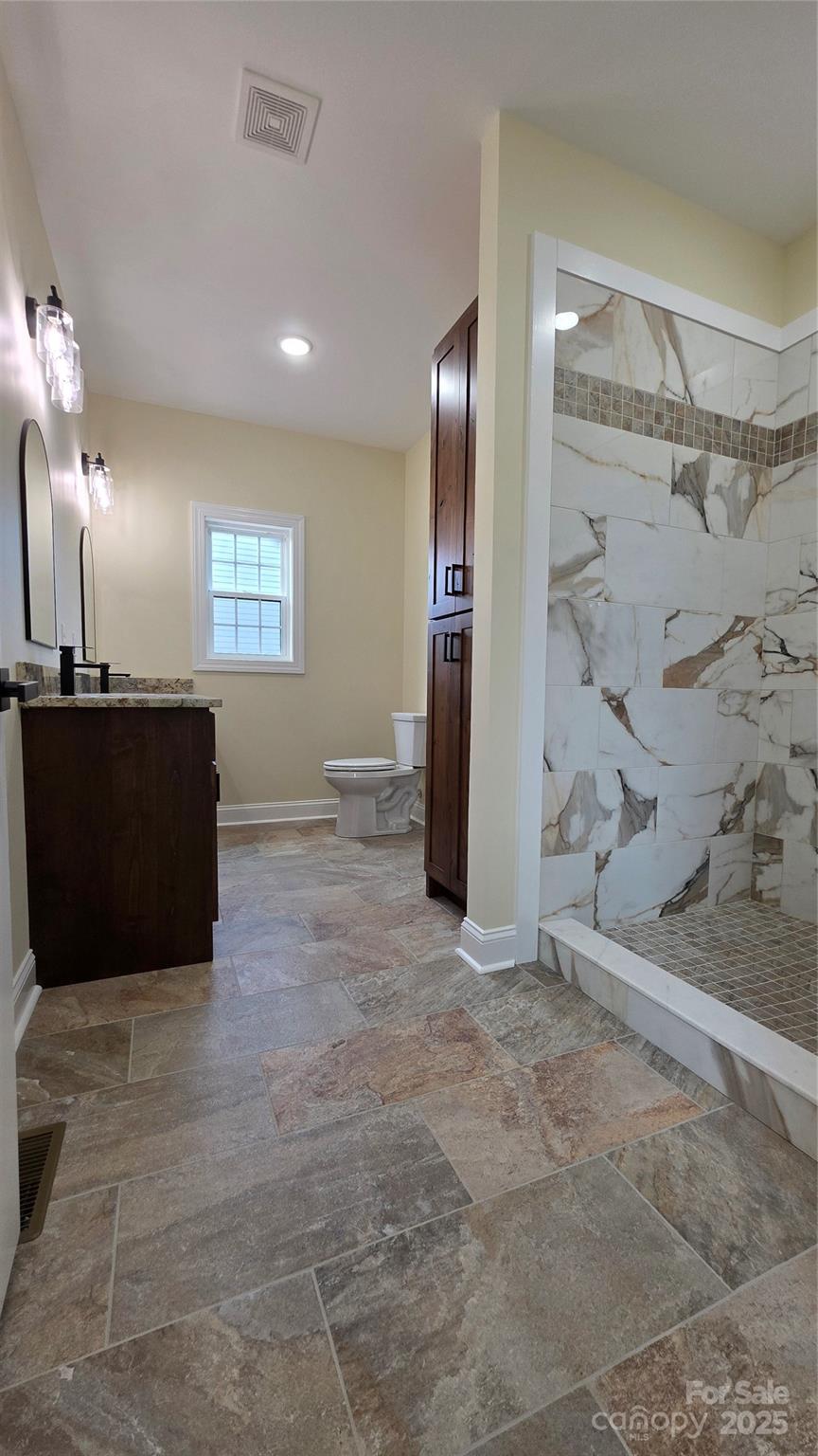 1060 Hawksbill Drive — Morganton
