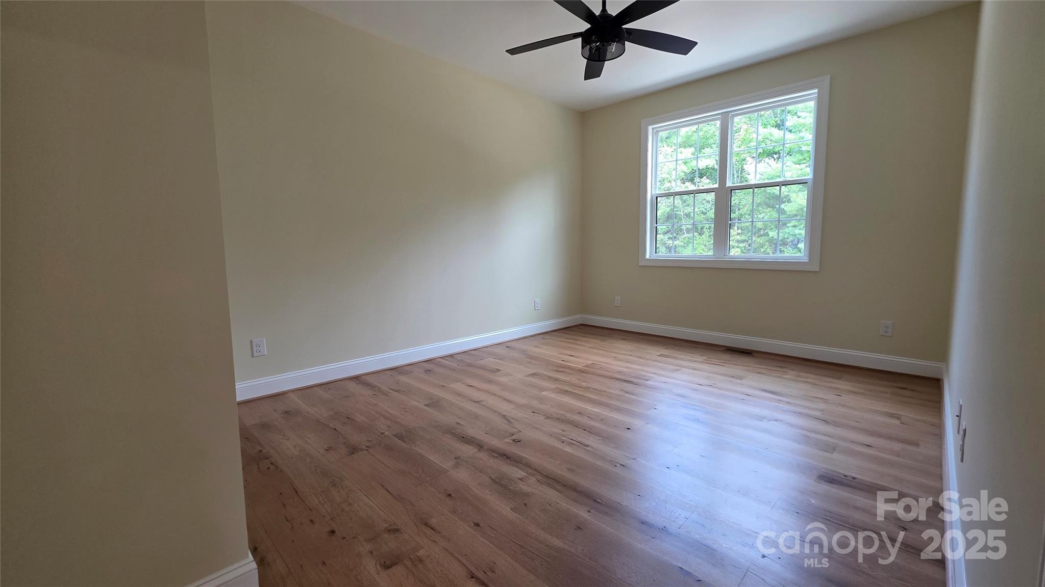 1060 Hawksbill Drive — Morganton