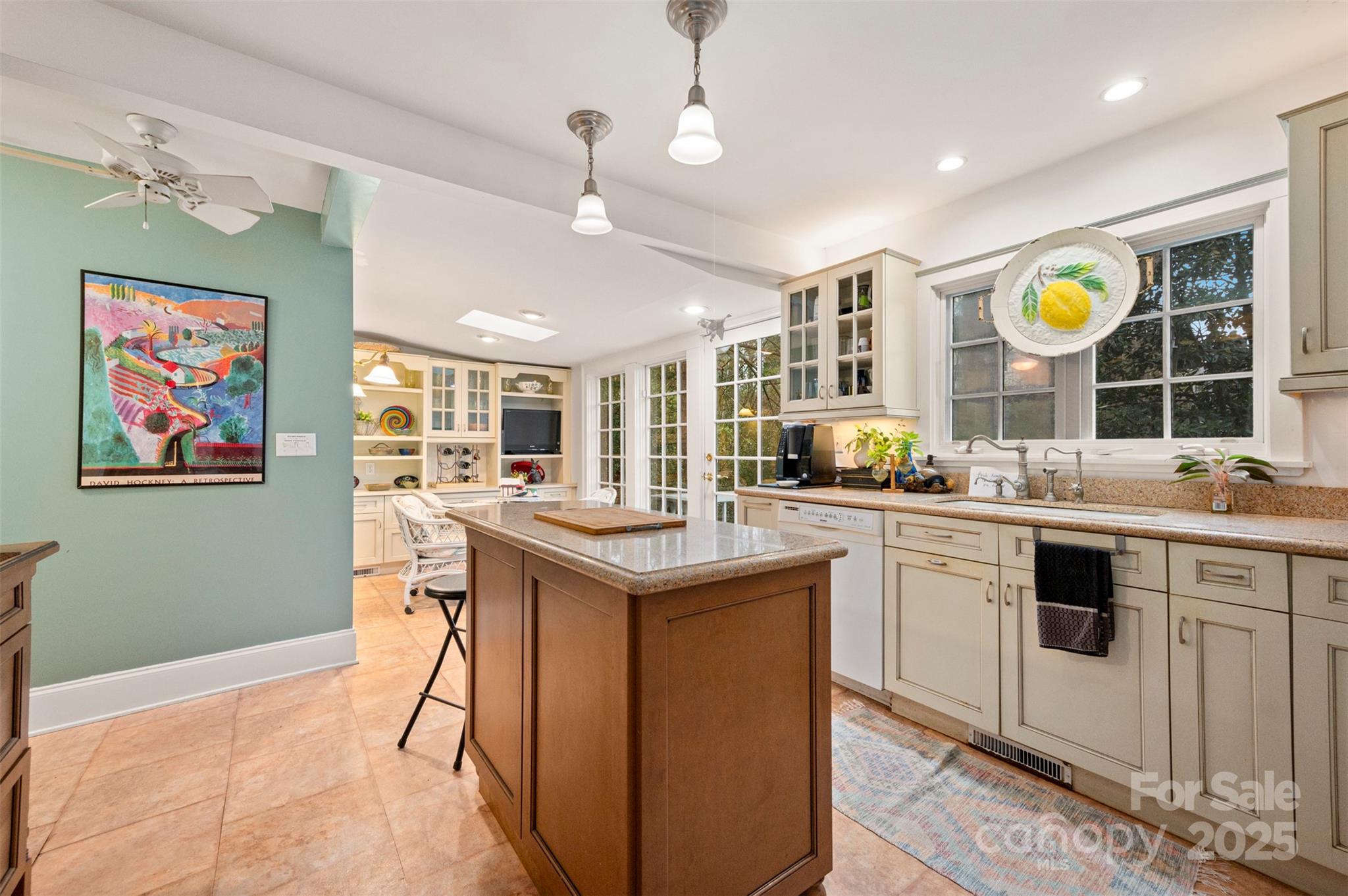 45 Pine Crest Lane — Tryon