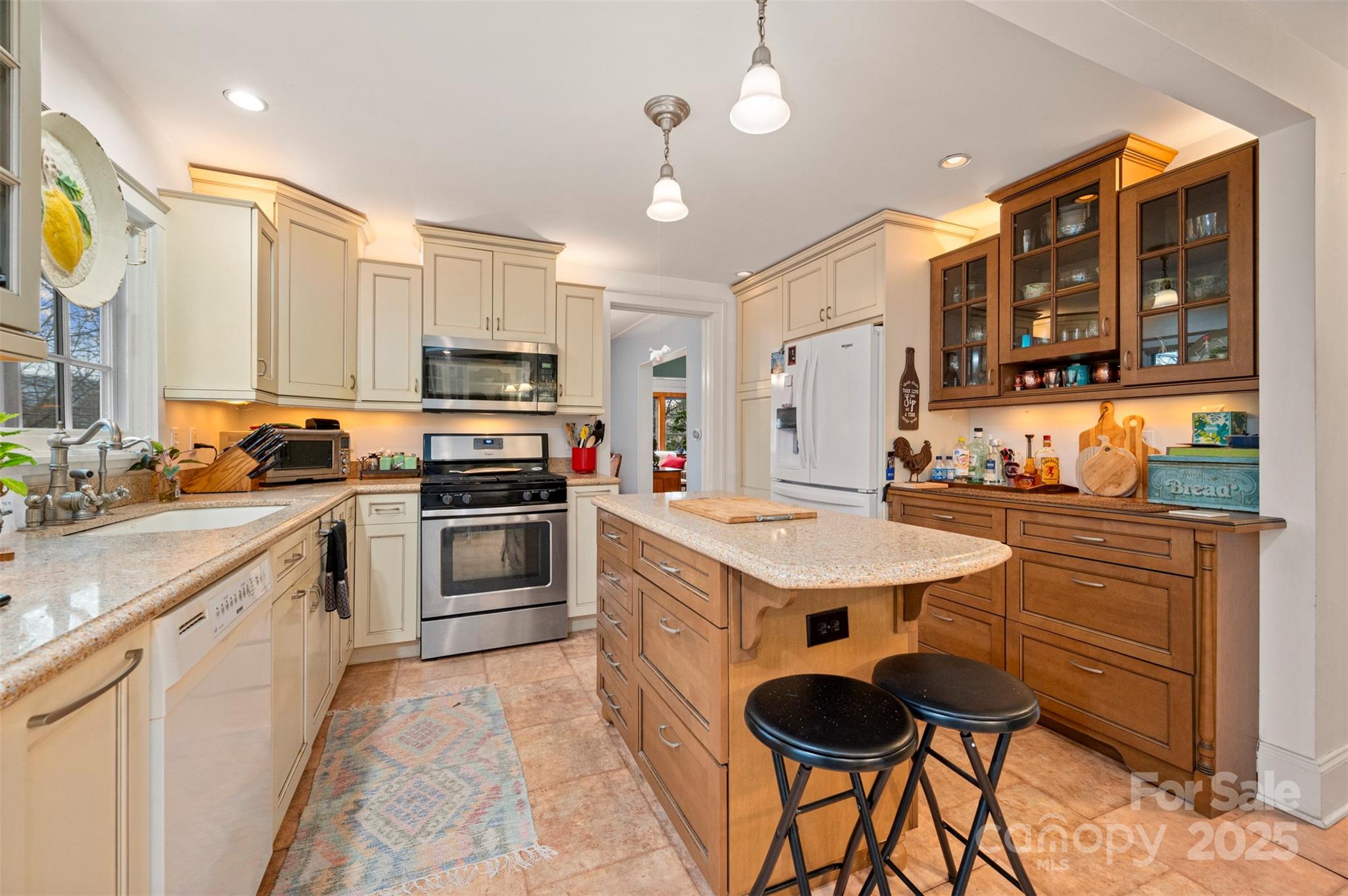 45 Pine Crest Lane — Tryon