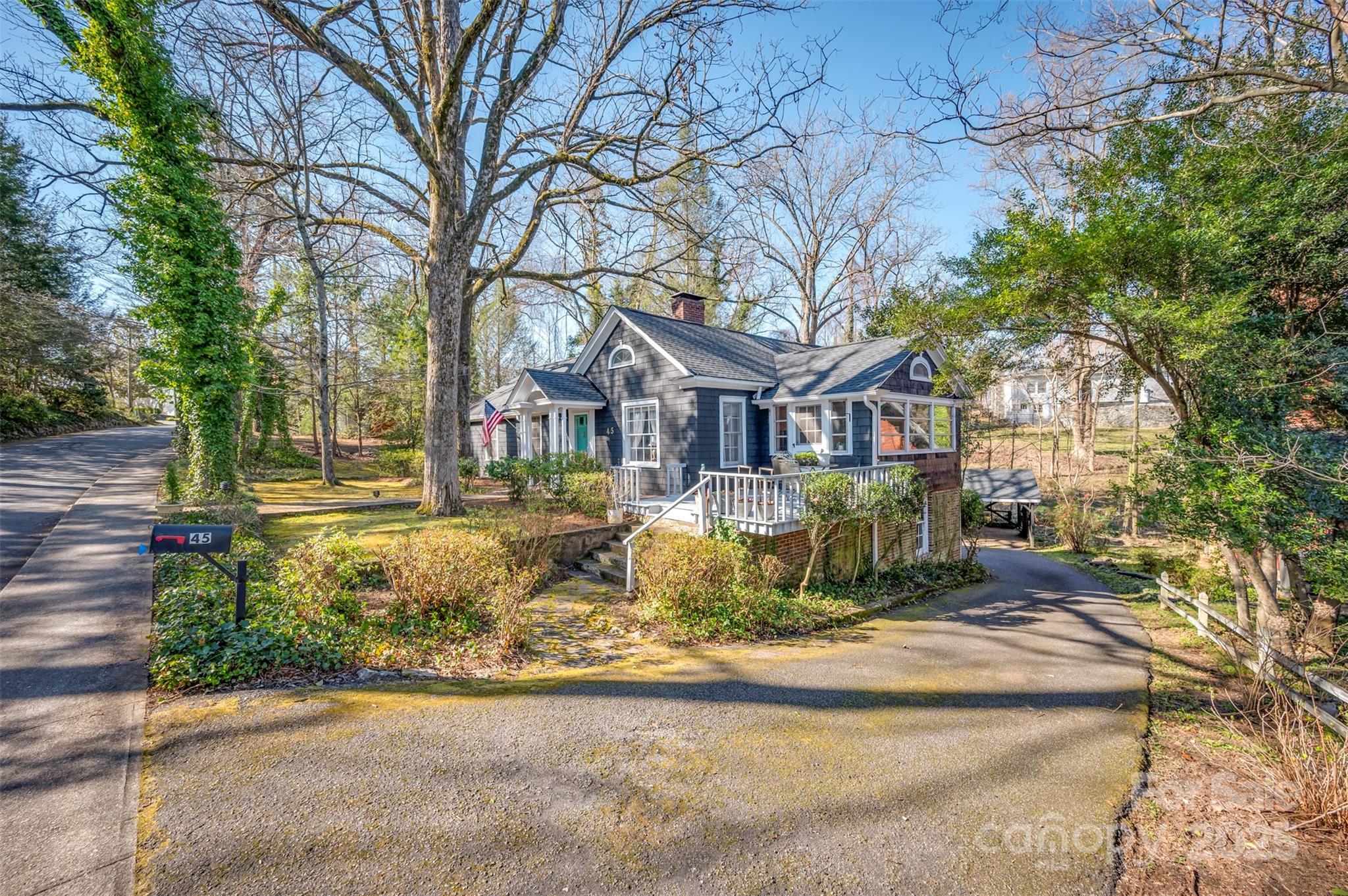 45 Pine Crest Lane — Tryon